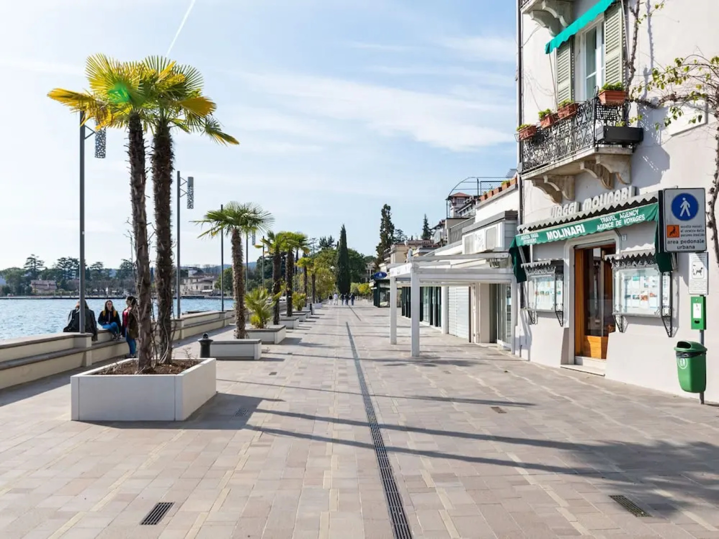 Pleasant Holiday Home in Gardone Riviera With Swimming Pool