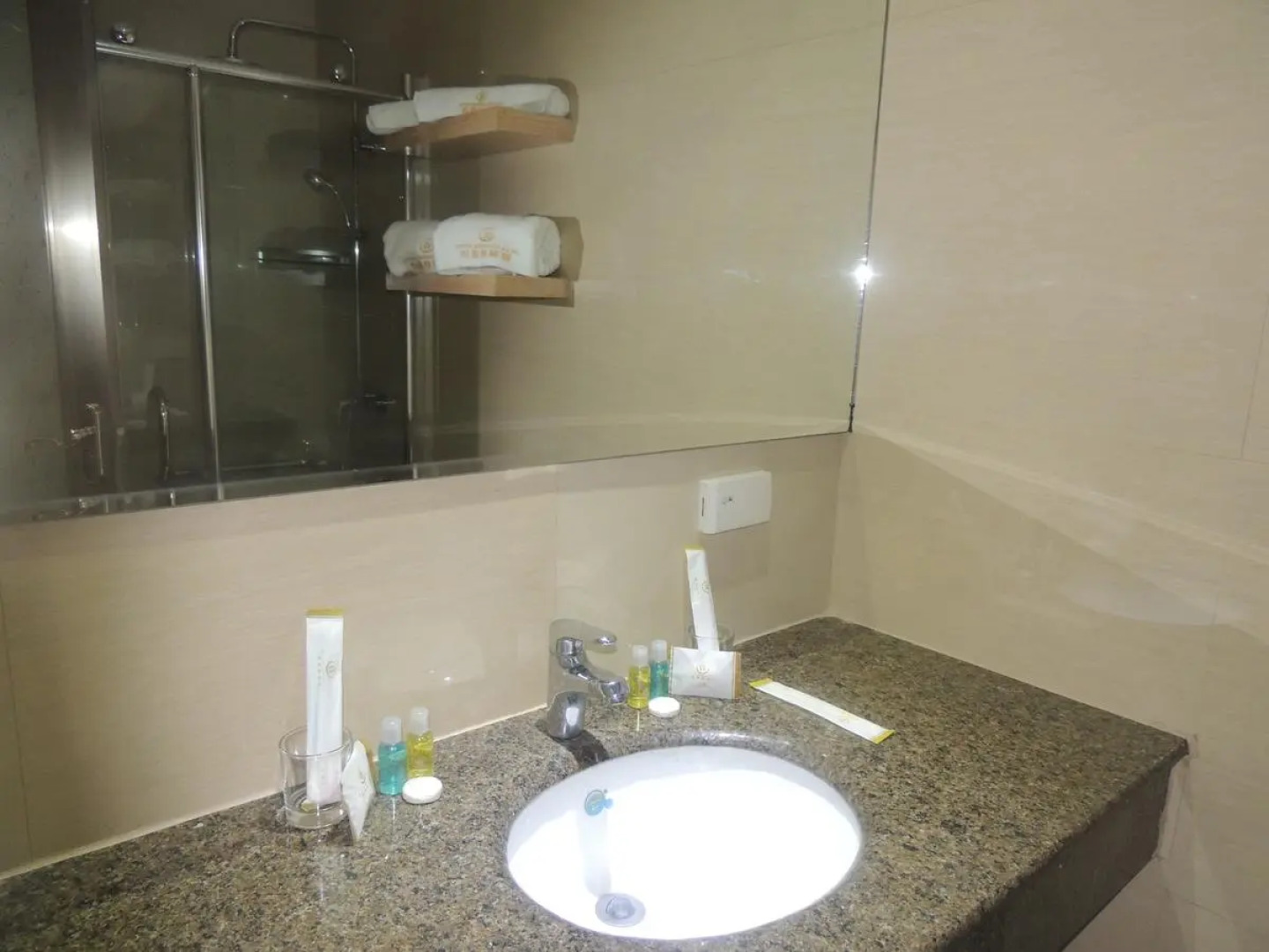 ZEN Premium Dela Chambre Hotel Manila