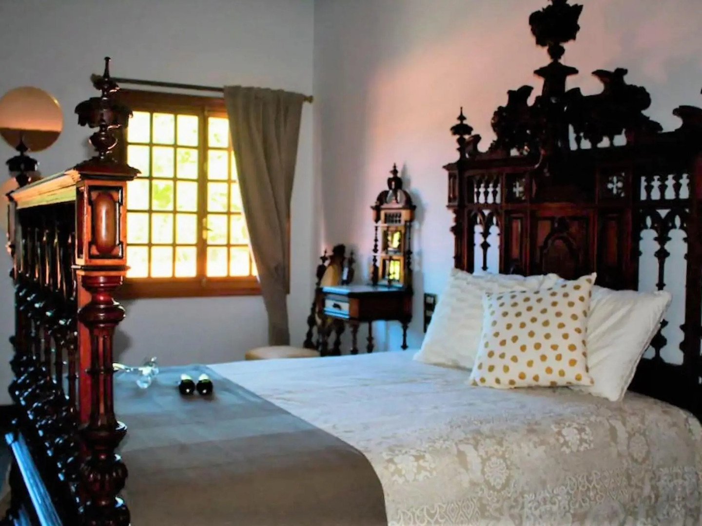 Traditional Villa in O Val, Narón With Pool