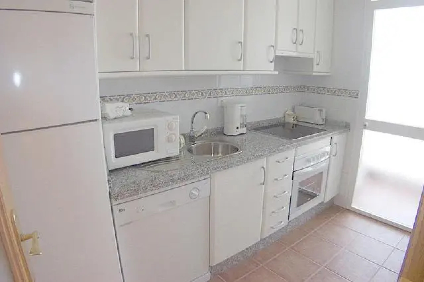 The Lifestyle Club SE S.L.