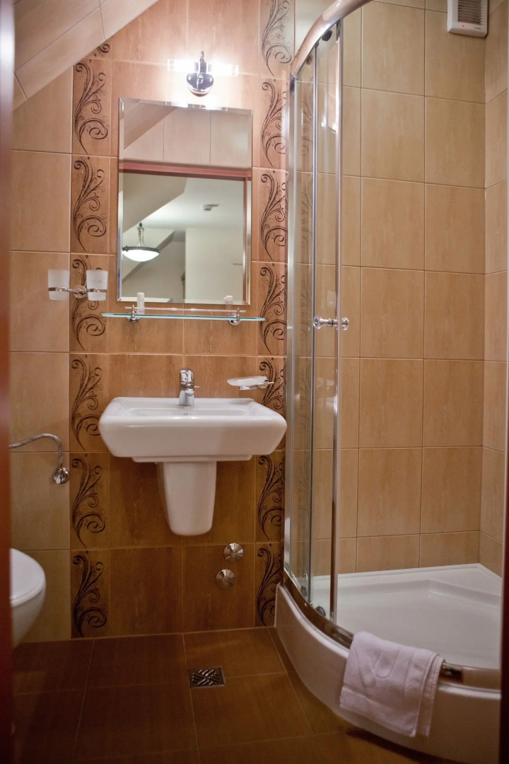 Helan Family & Garden