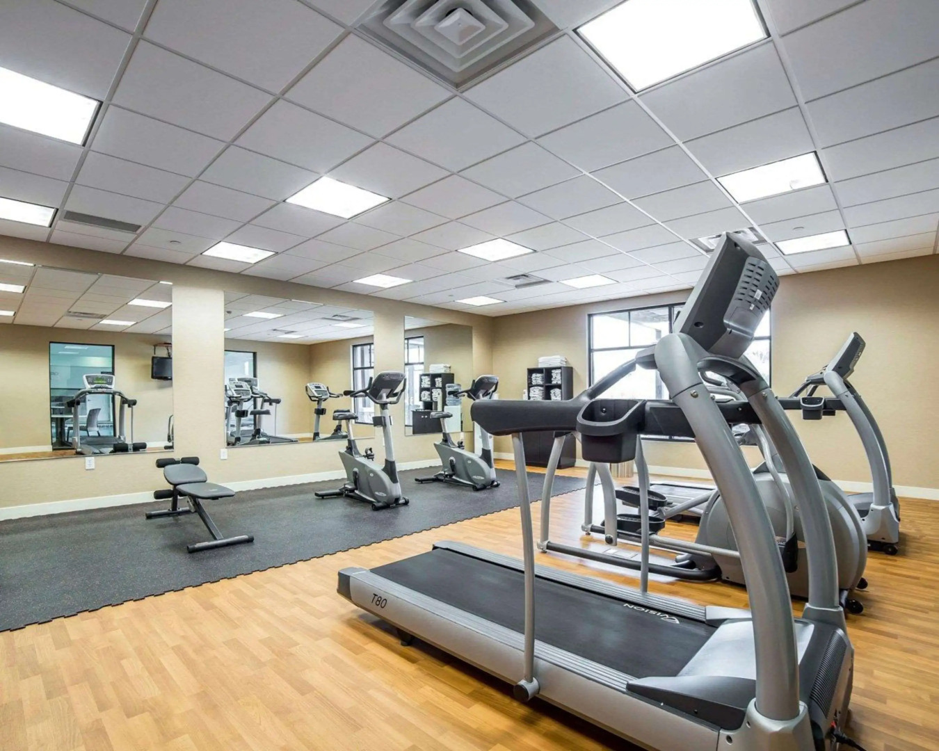 Comfort Suites Airport - University