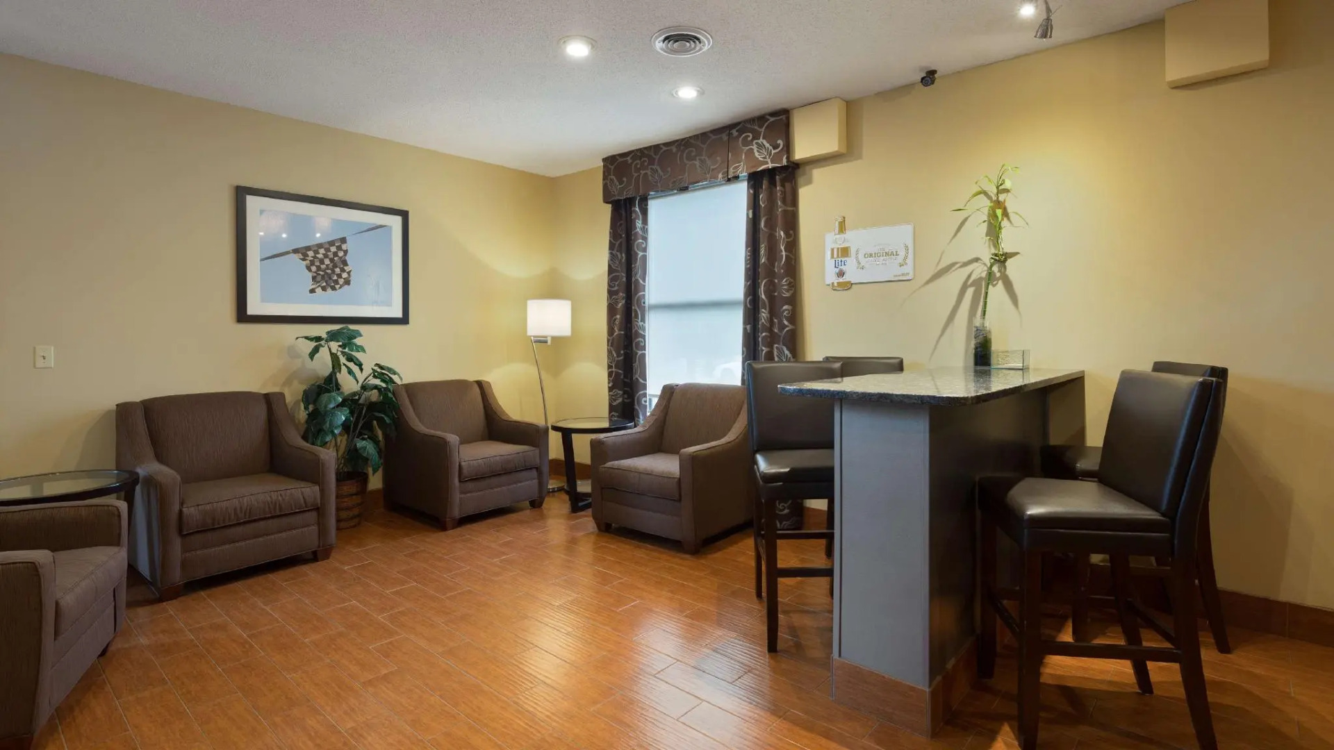 Best Western Indian Oak