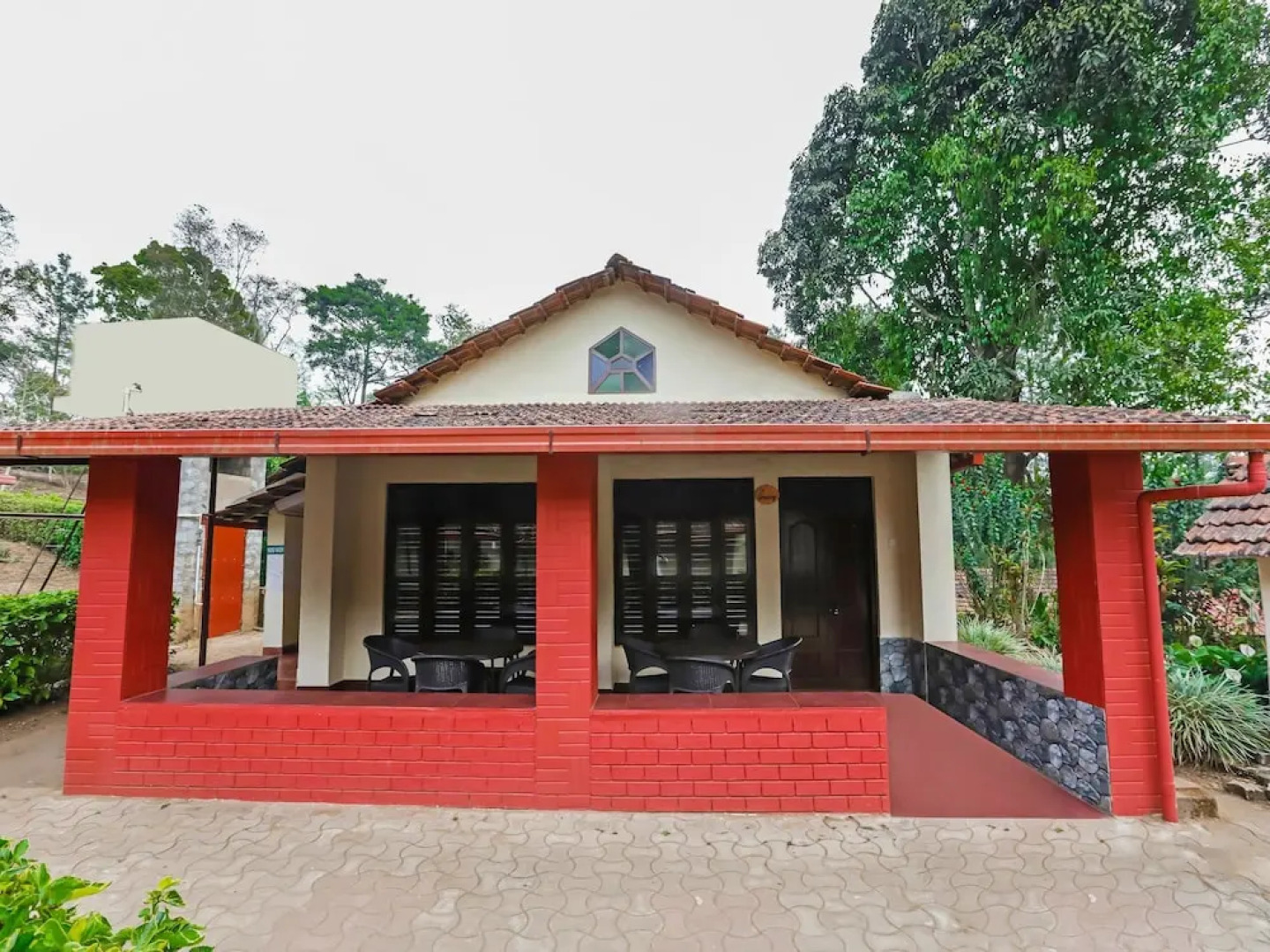 OYO 19168 Alathcad Homestay