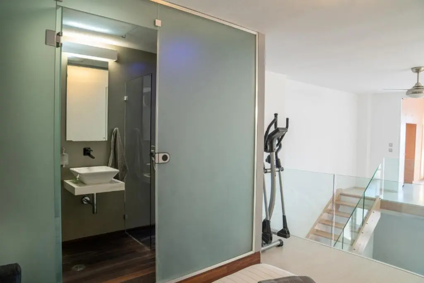 Seaside Maisonette for 5 in Itea
