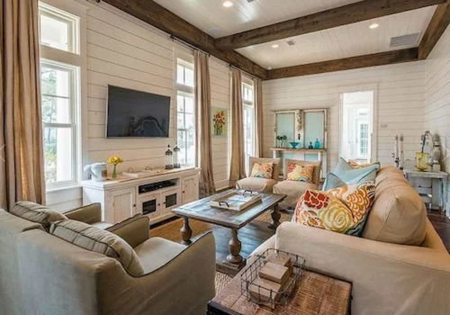 Watercolor Vacations by 360 Blue