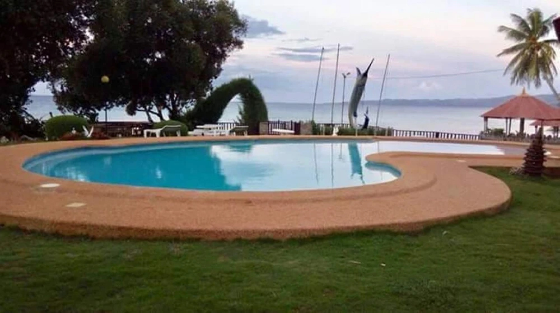 Sunny Shine Beach Resort