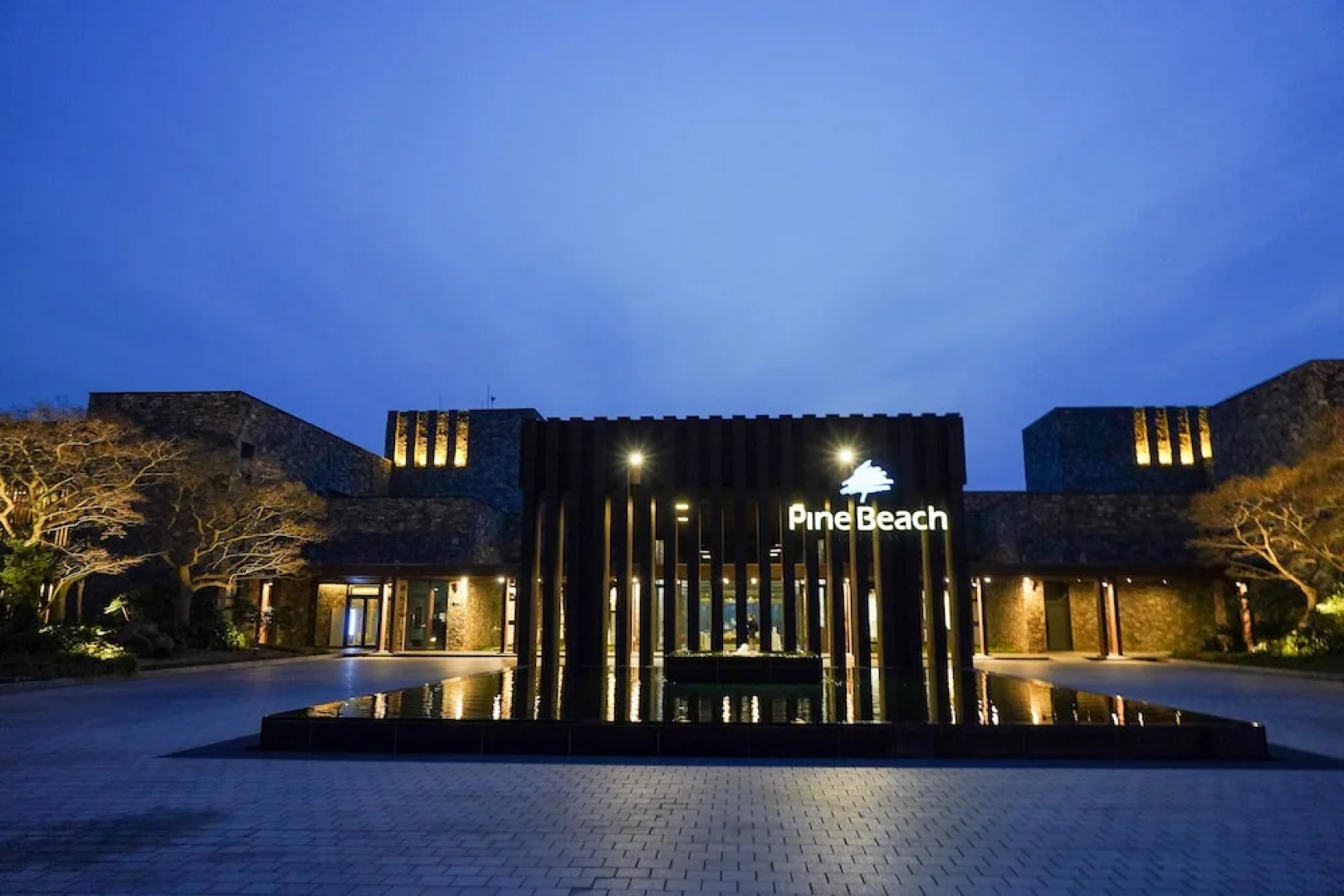 Pine Beach Golf Hotel