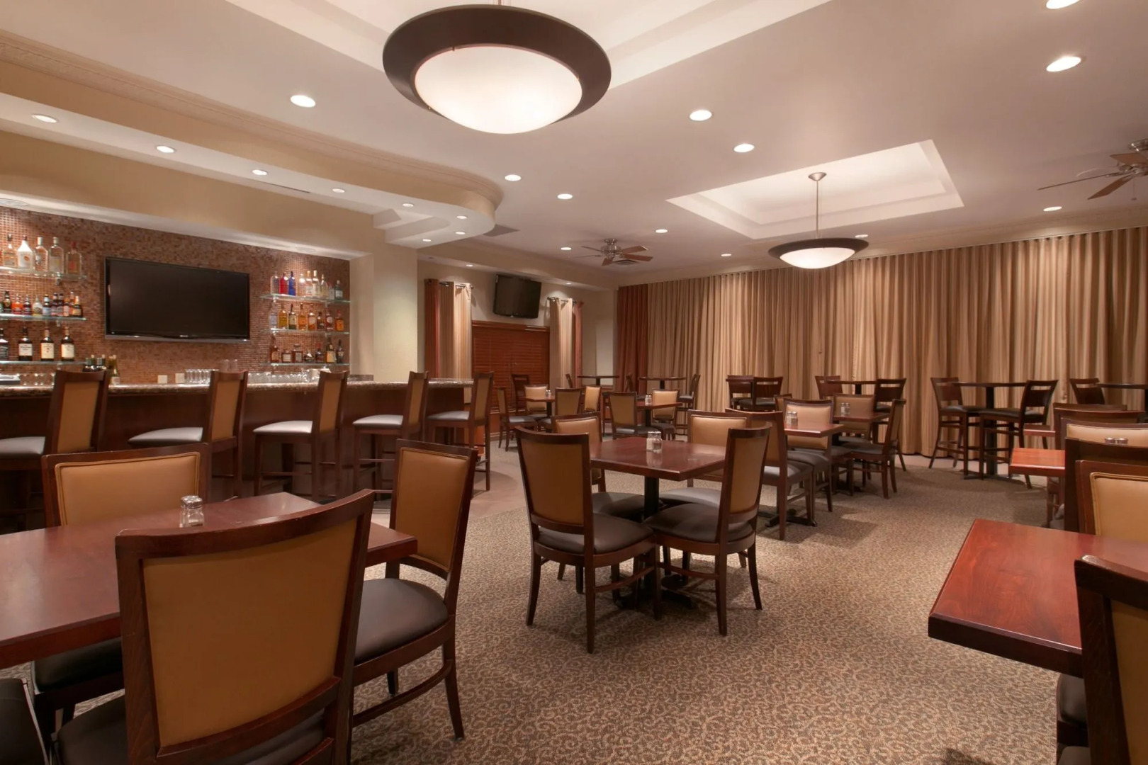 Harrah's Council Bluffs – A Caesars Rewards Destination