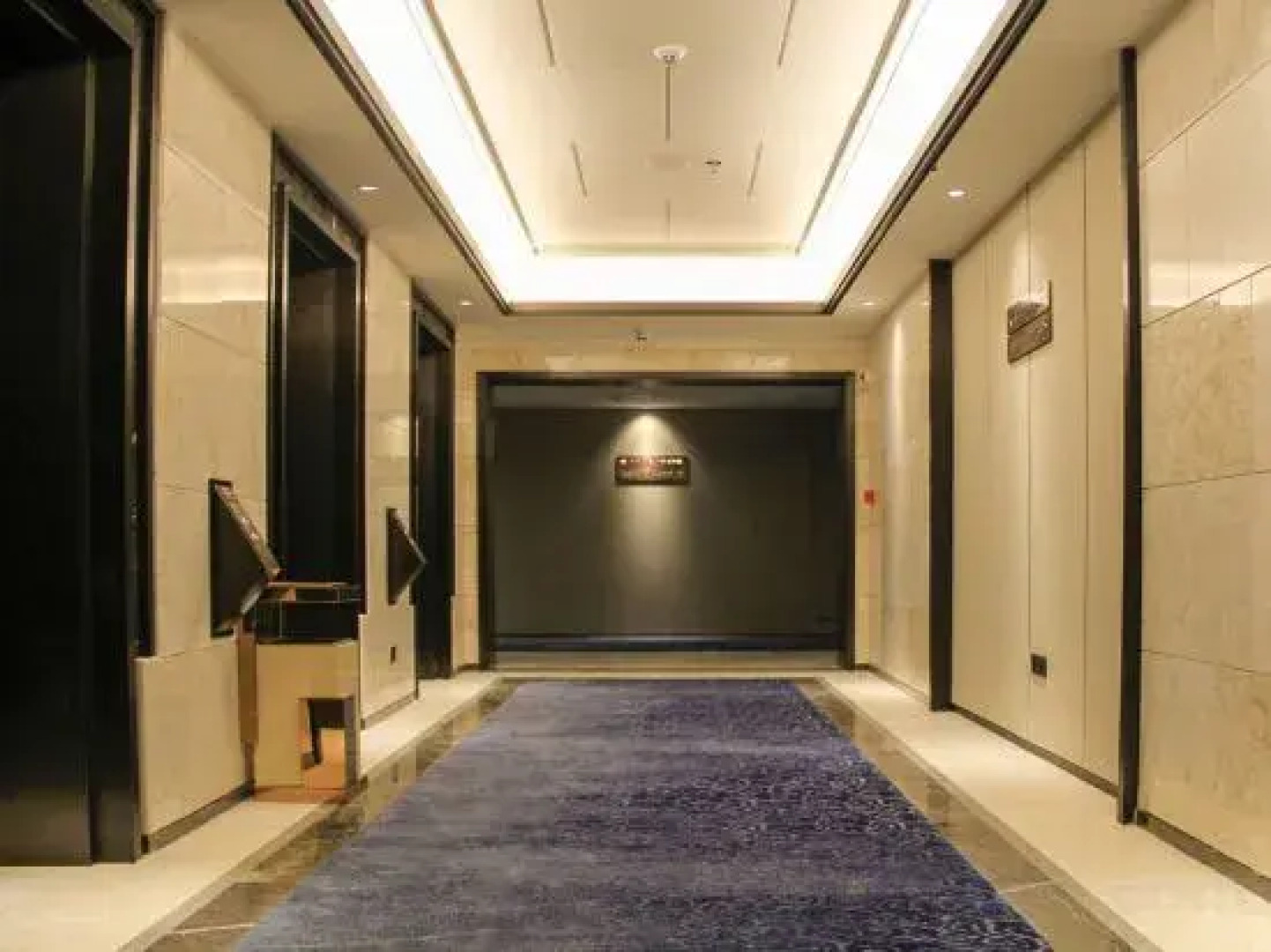 Jade Intercontinental Hotel