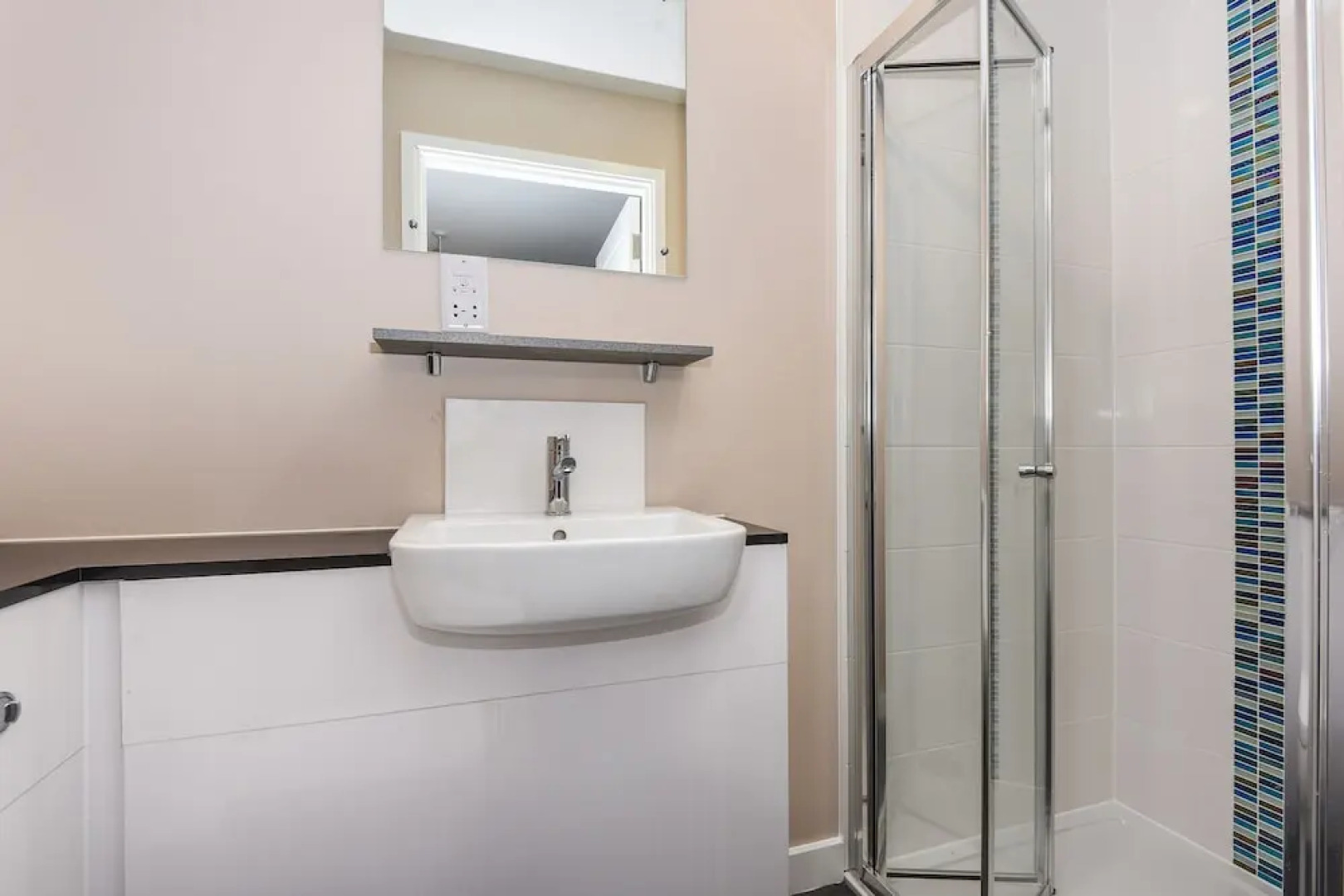 Magna House Apartments