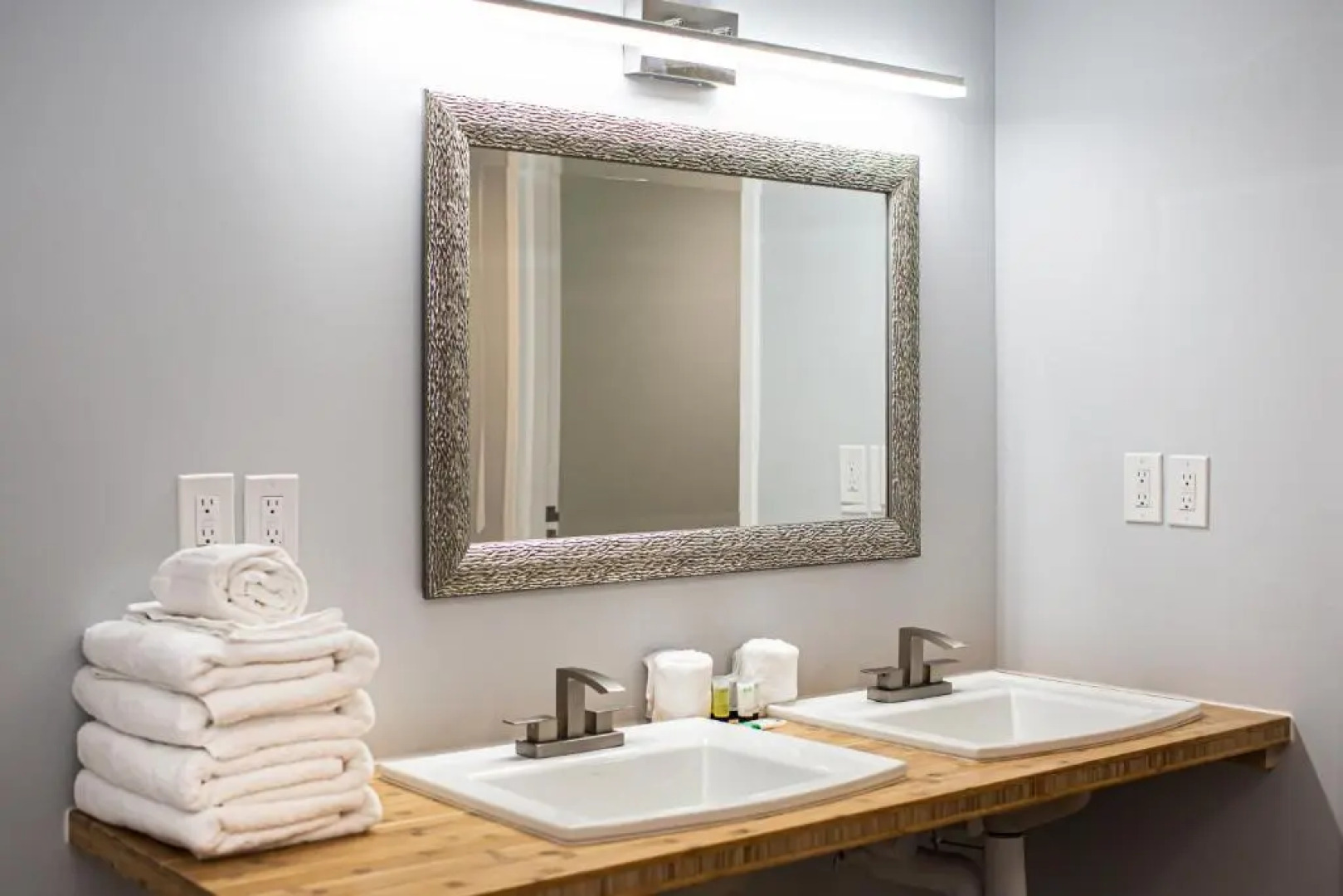 SKYLARANNA Resort & Spa