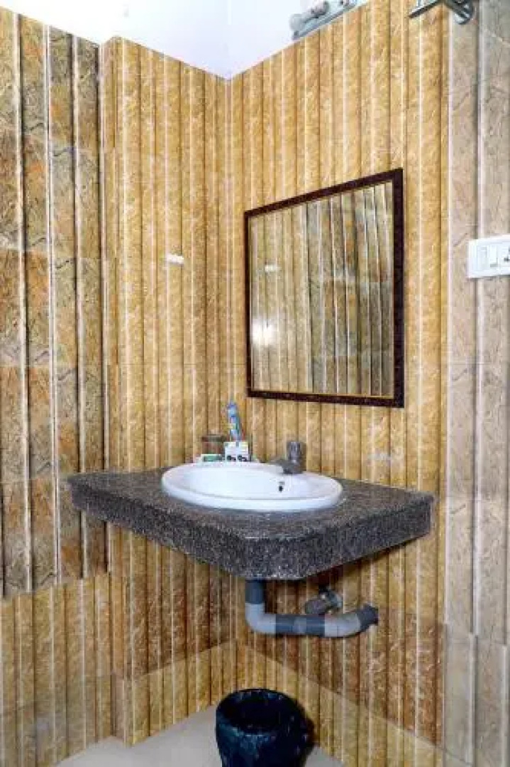 Asian International Hotel