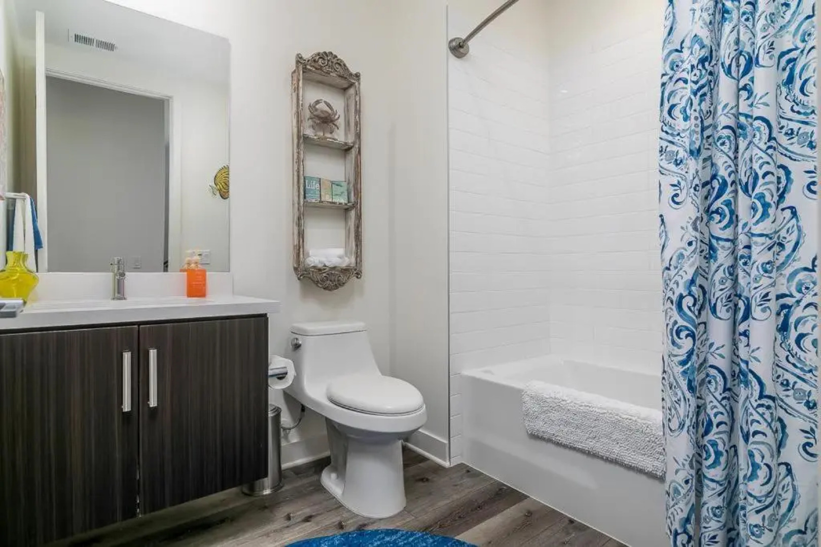 Ocean View 3 Bedrooms Condo, just steps from the park, pier & water!