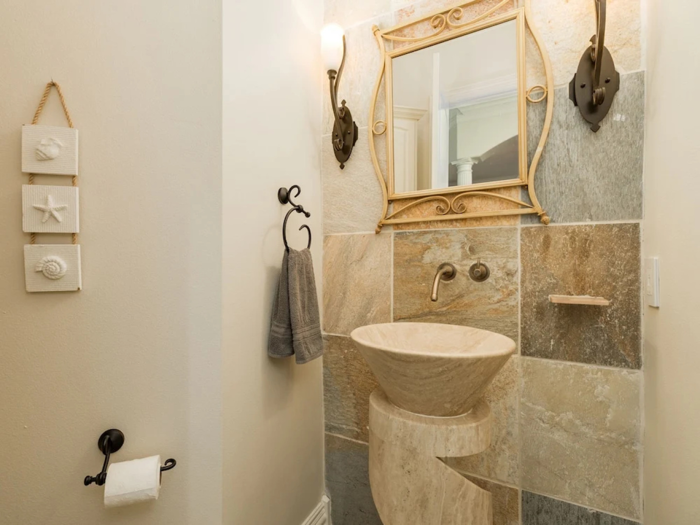 4121 West Bayside Way Home