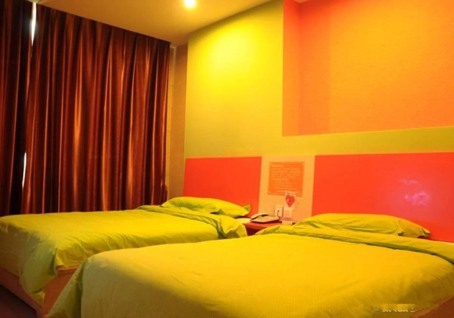 Xinshidai Business Hotel