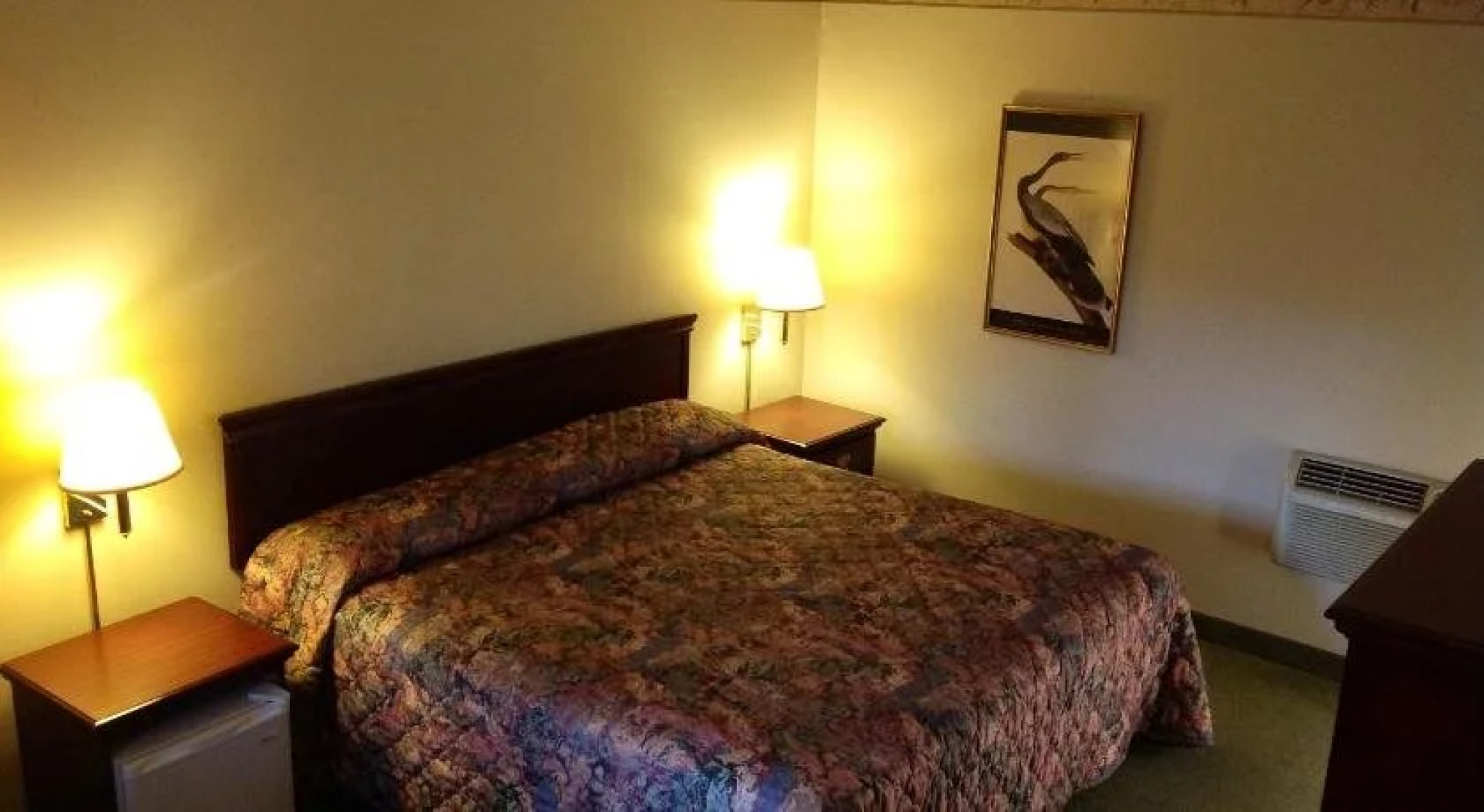 Humboldt Redwoods Inn