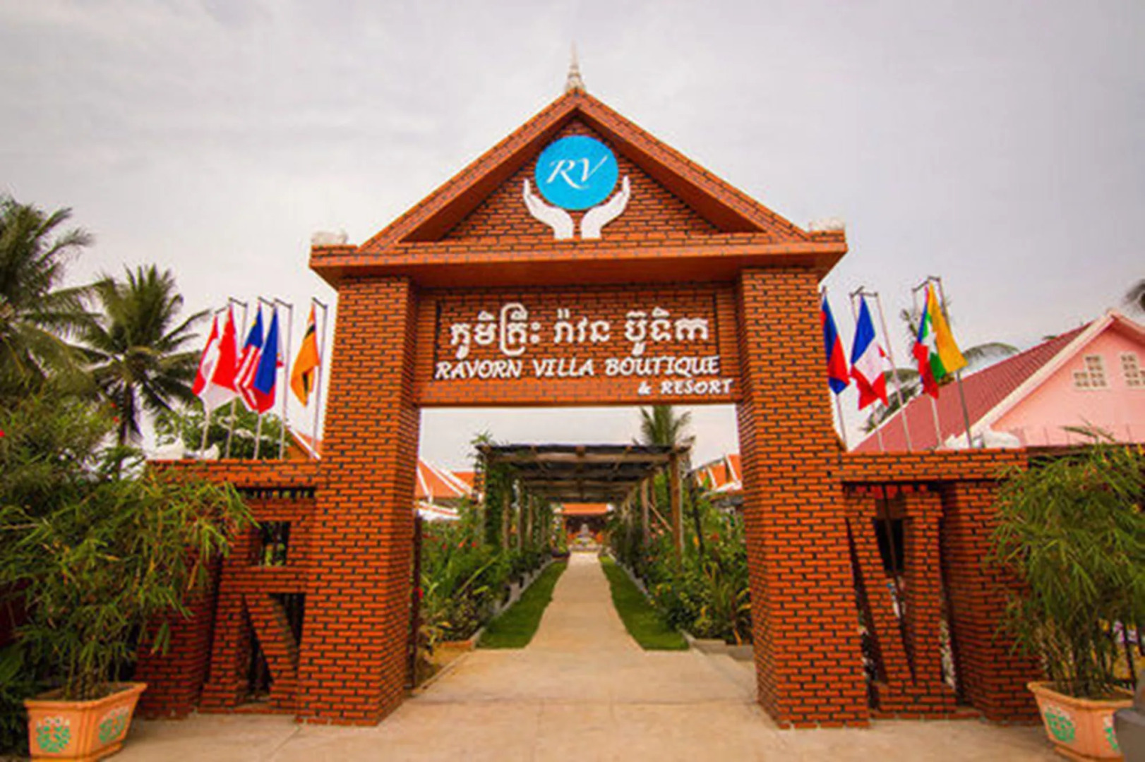 Ravorn Villa Boutique