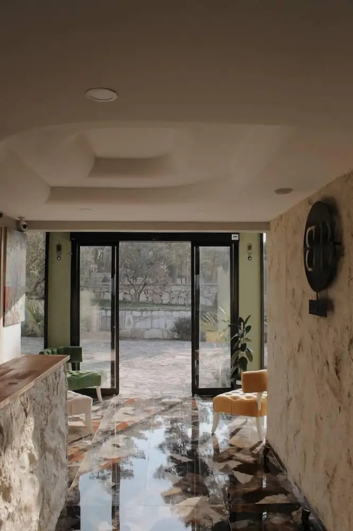 Belizi Hotel