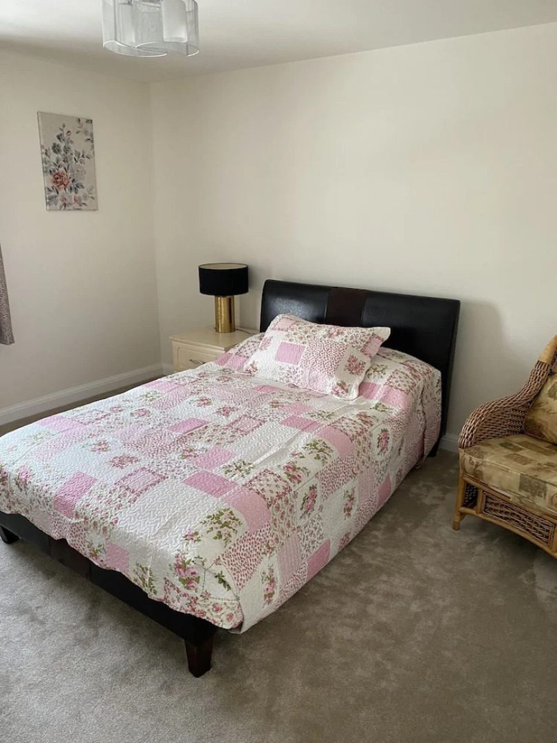 Charming 4-bed House in Grantham