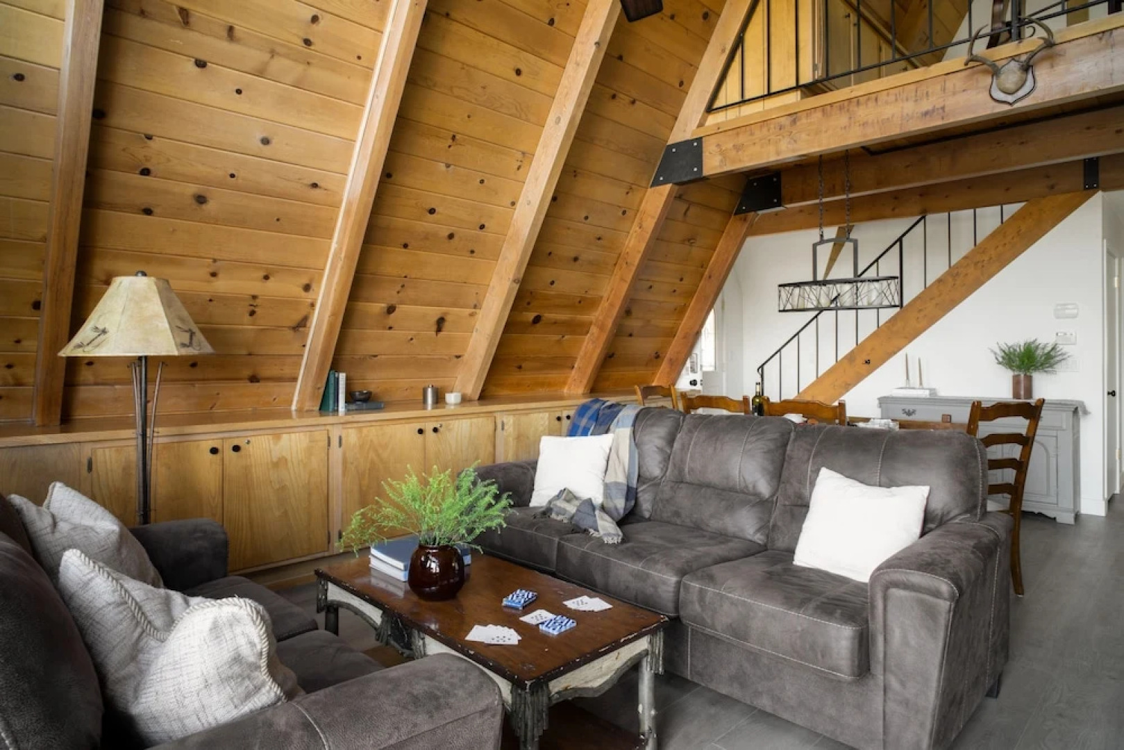 Wildhaven by AvantStay Stunning A-Frame Home w Gorgeous Views Game Room