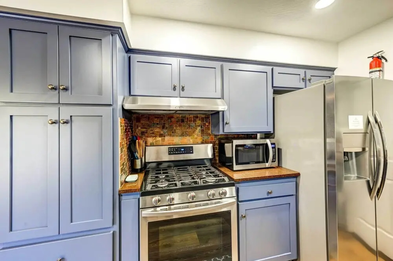 Dog-friendly Oakhurst Home: Walk to Downtown!