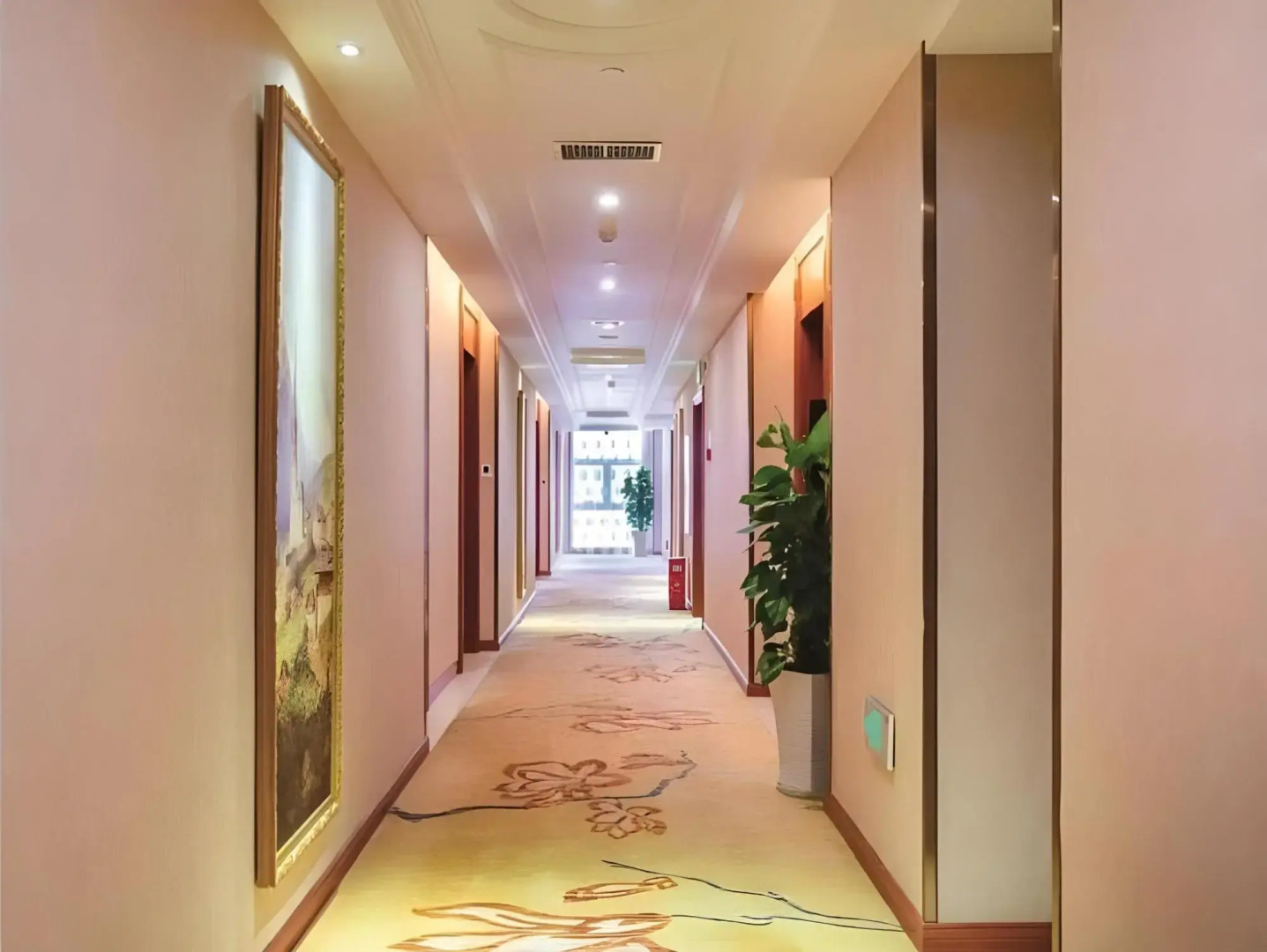 Vienna Hotel Hunan Yiyang Jinshan Road Xiufeng Park