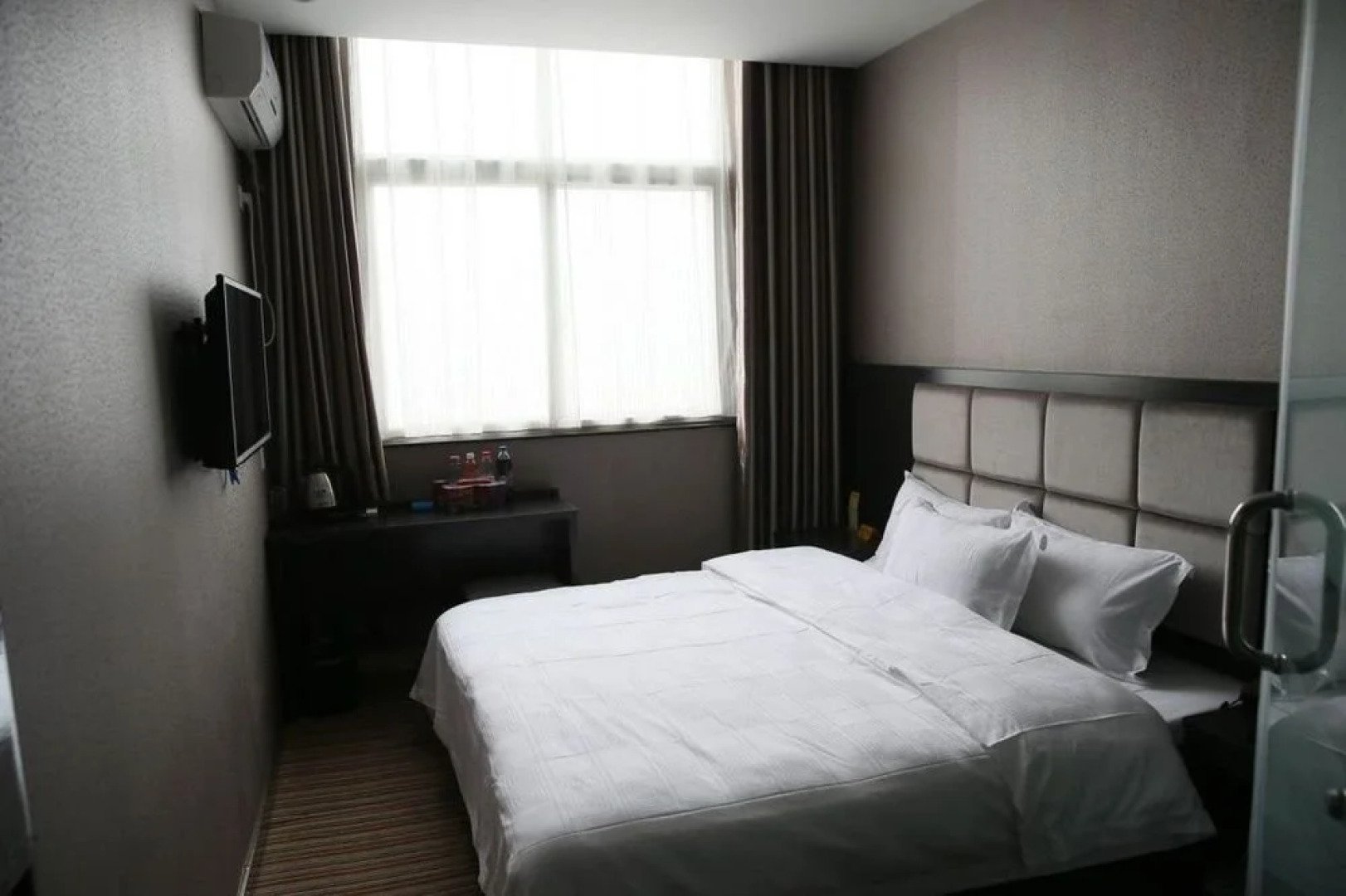 Jiaozuo Impression Holiday Hotel