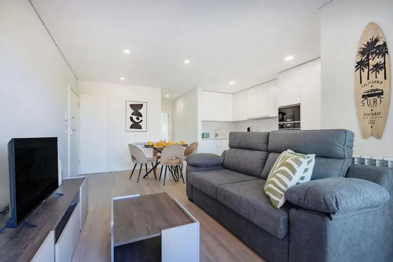 The Pine Flat with Pool at Furadouro