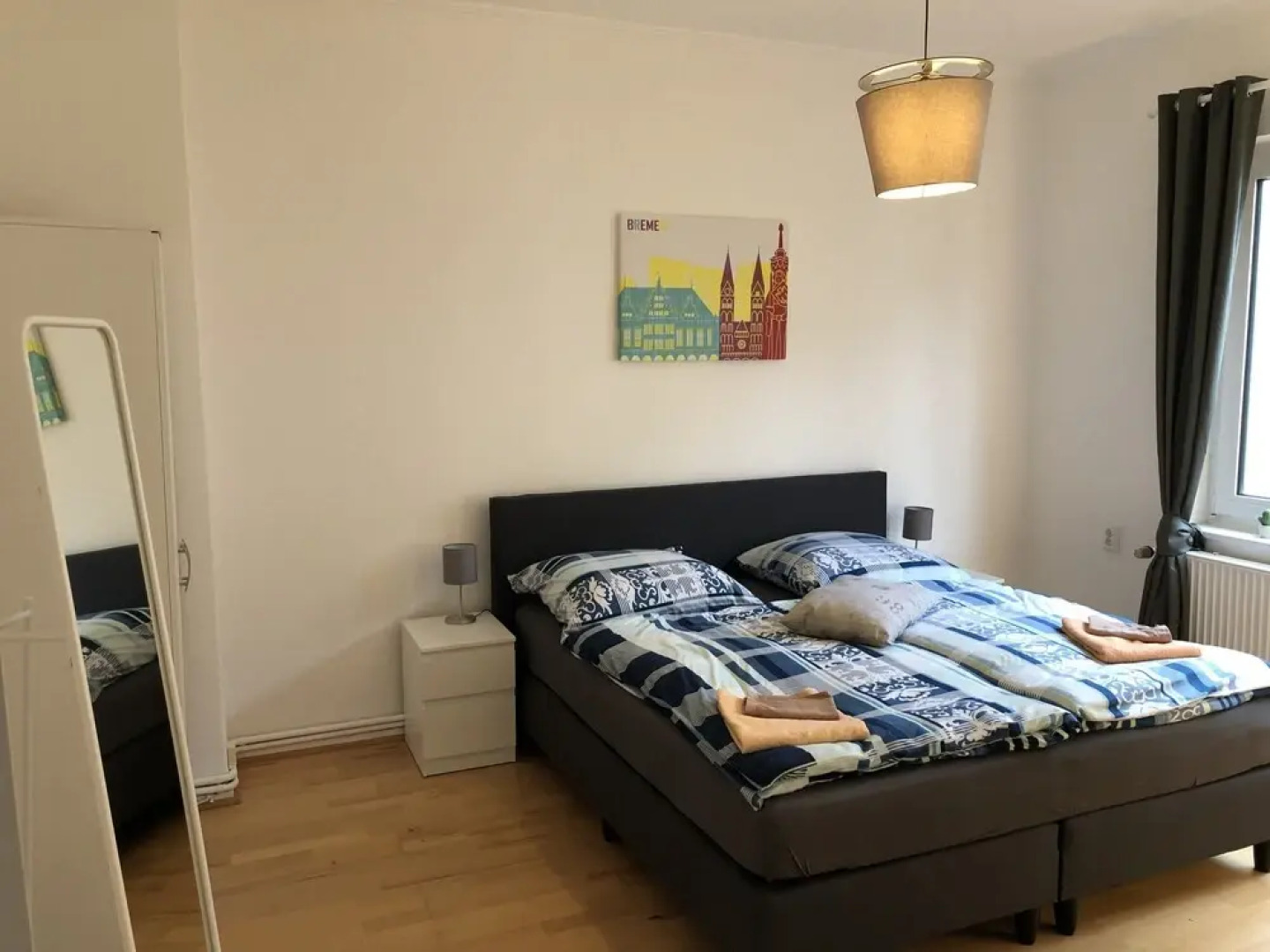 Living at Klassvilla - Newtown No. 2