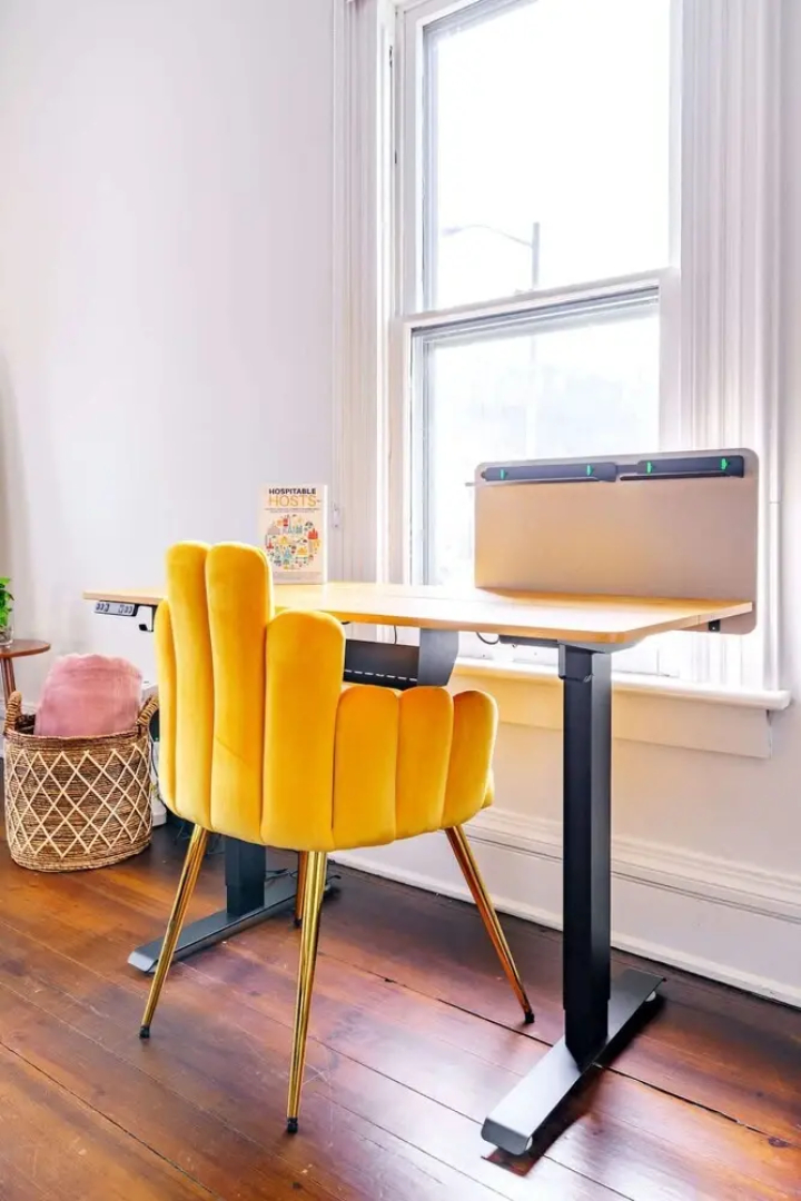 Prime Location Top Rated Clean Parking Free