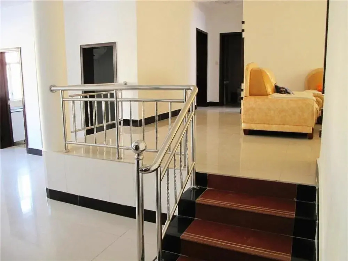 Desert Populus Family Hotel