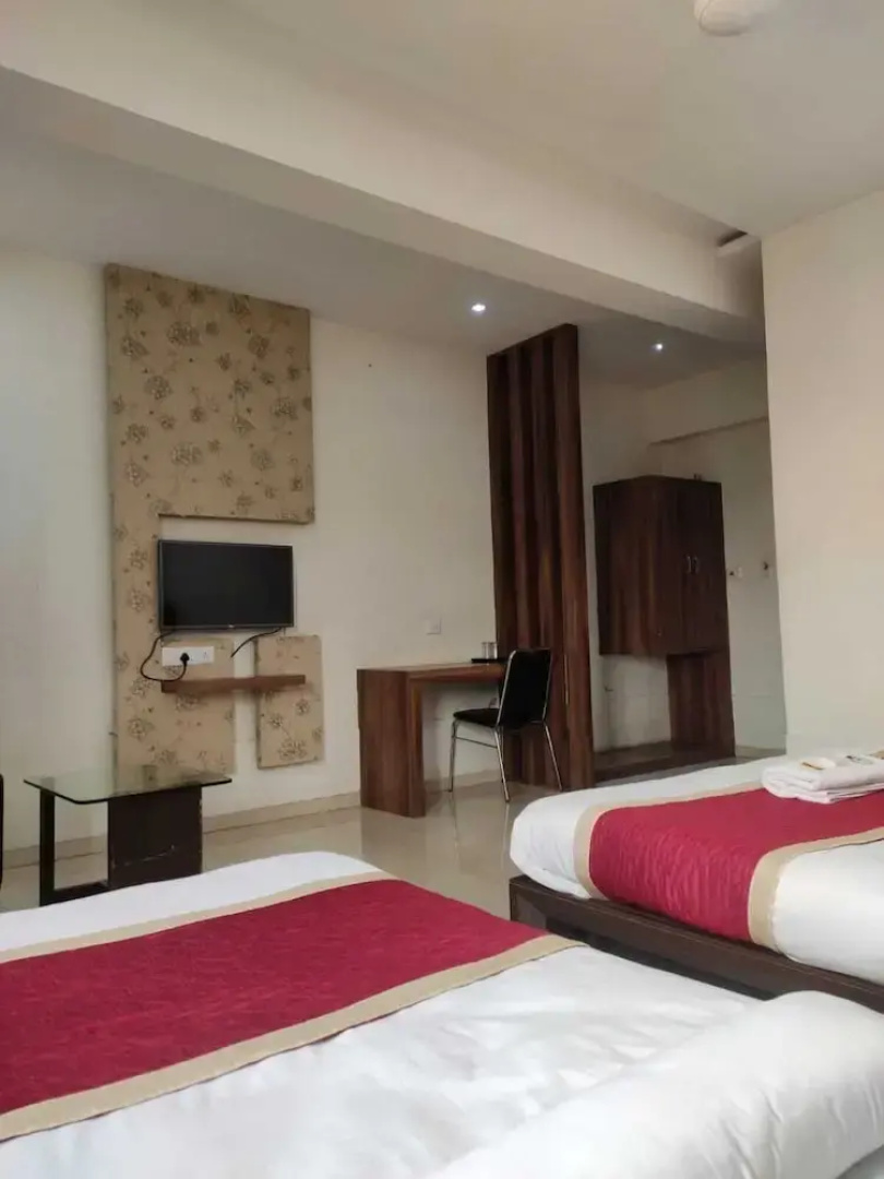 Hotel Luxura