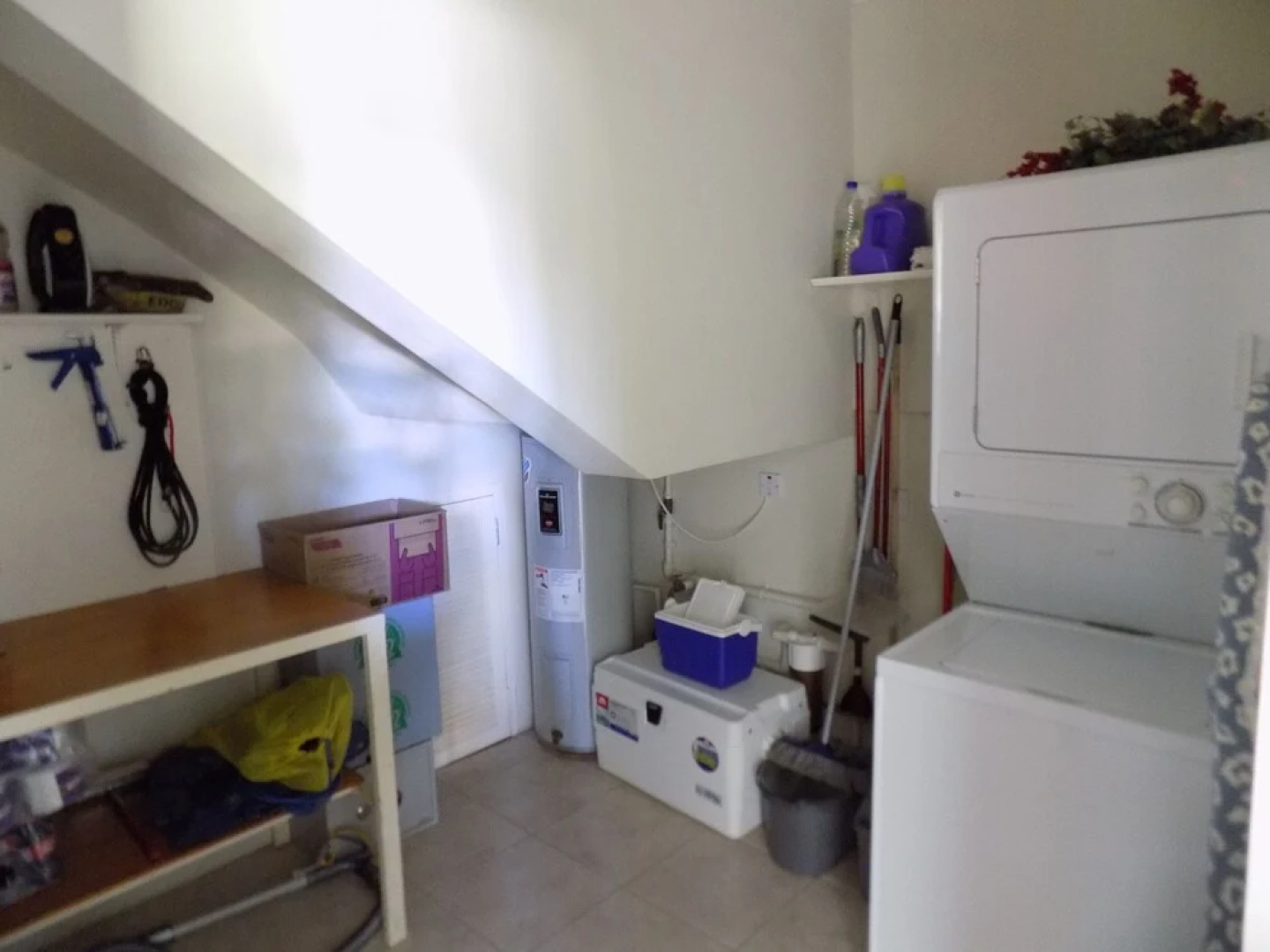 The Pelican #3 - Spacious 2 bedroom 2.5 bath waterfront townhome in the heart of Rodney Bay. 2 Townhouse by RedAwning