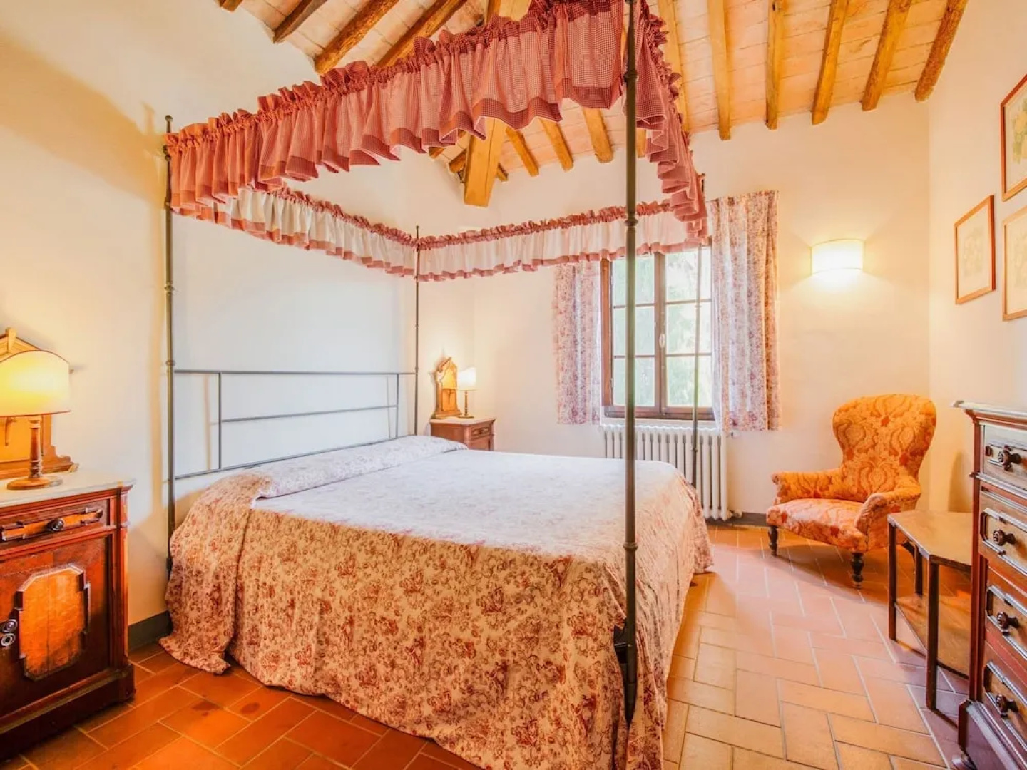 Rustic Farmhouse in Terricciola