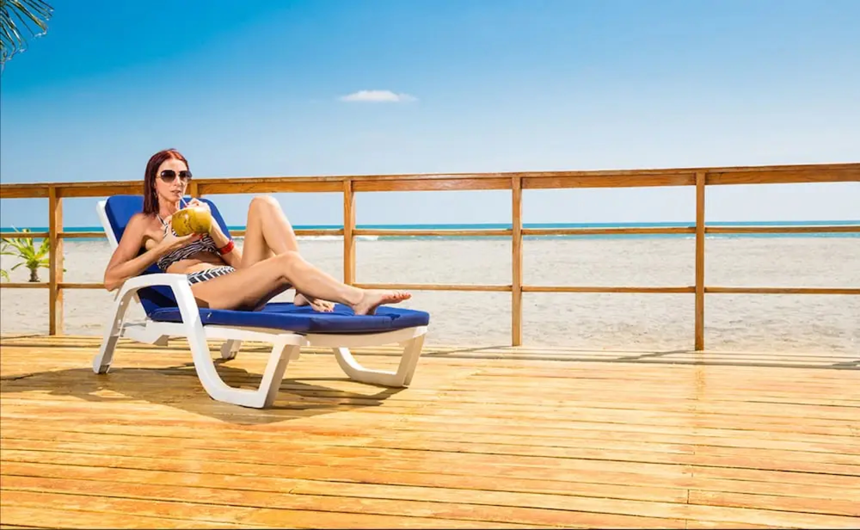 Izalco Hotel & Beach Resort