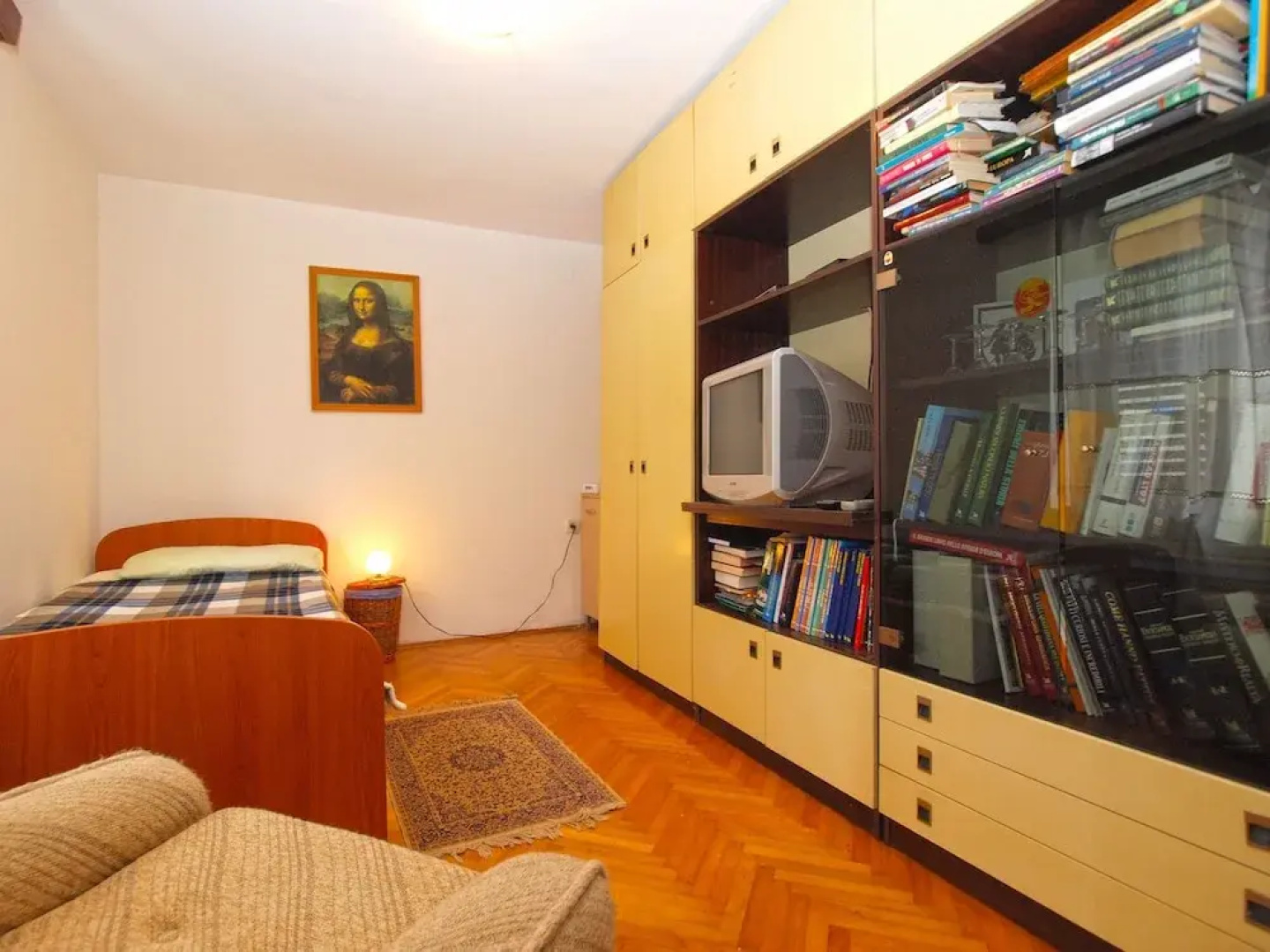 Apartment 1582