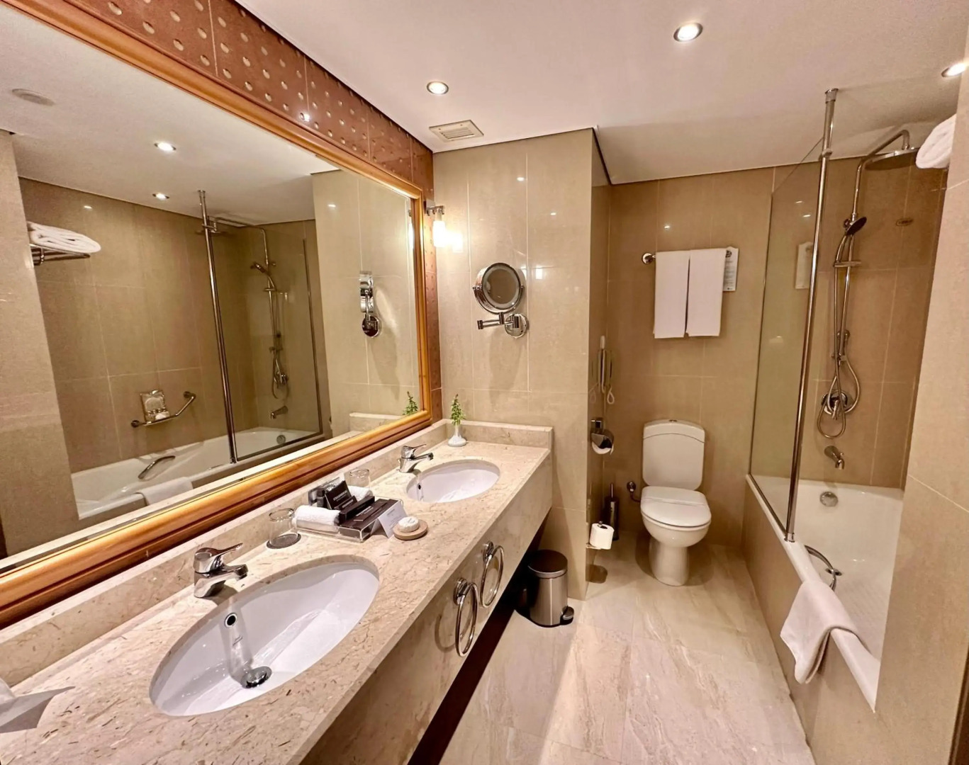 Отель Steigenberger Nelson Village