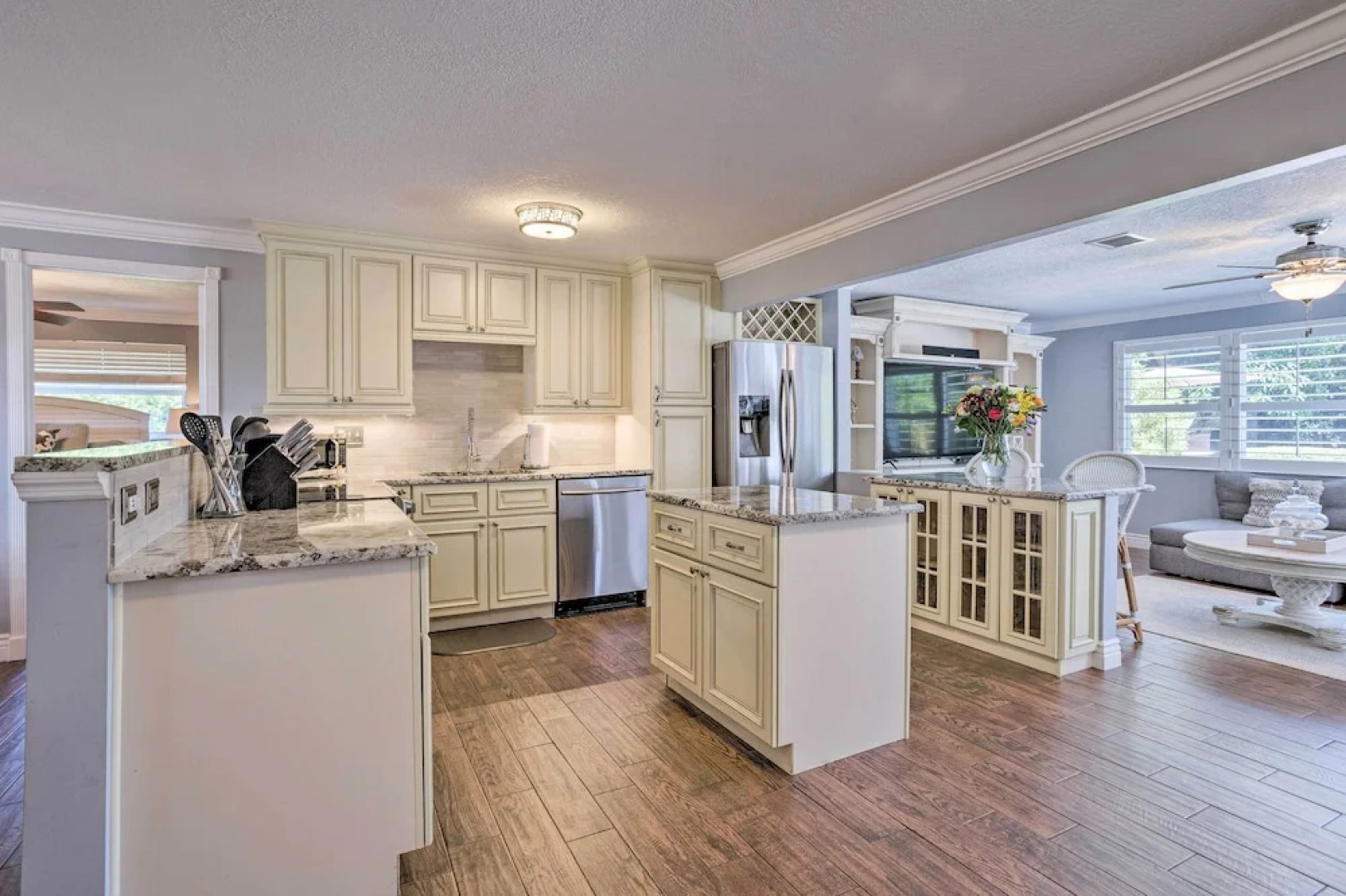 Poolside Paradise w/ Tropical Hut in Palm Beach