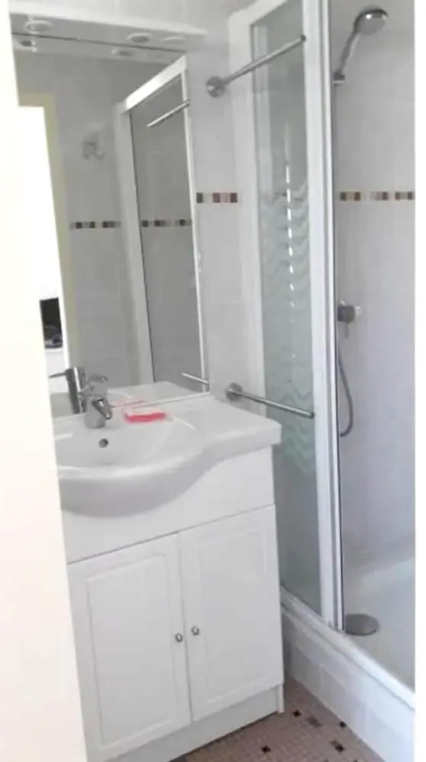 House With 2 Bedrooms In Meschers Sur Gironde With Enclosed Garden