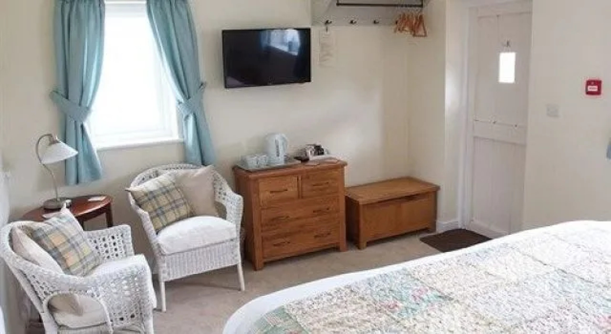 Yeoman's Acre Bed & Breakfast