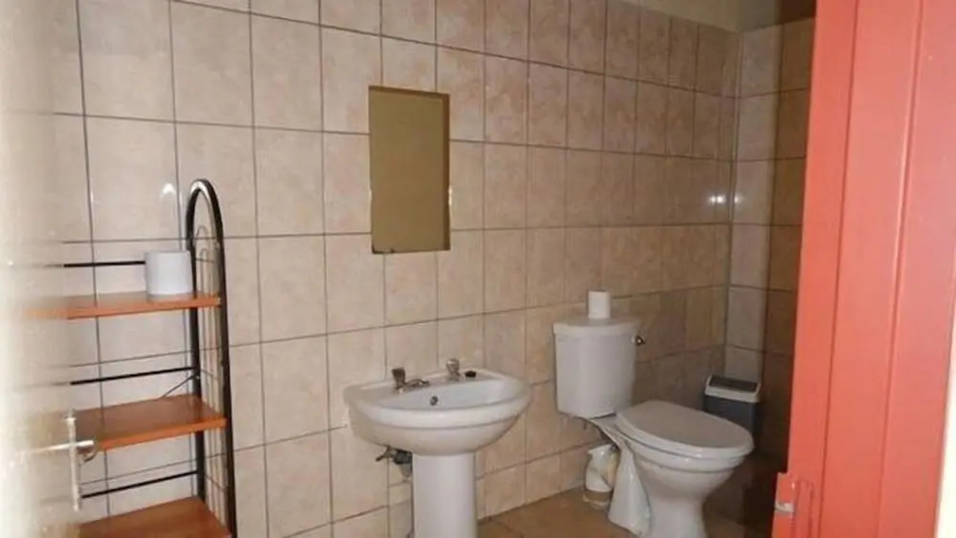 The Farmhouse B&B Beergarden CC