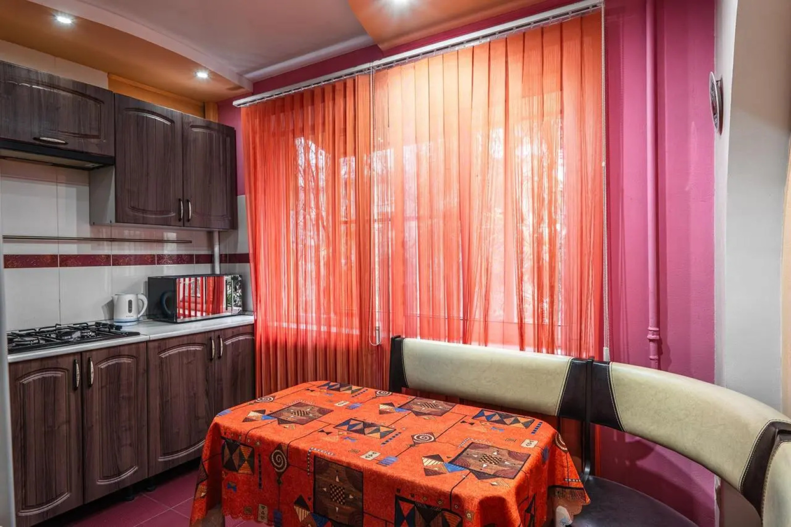 Posutochno One Days на улице Воровского