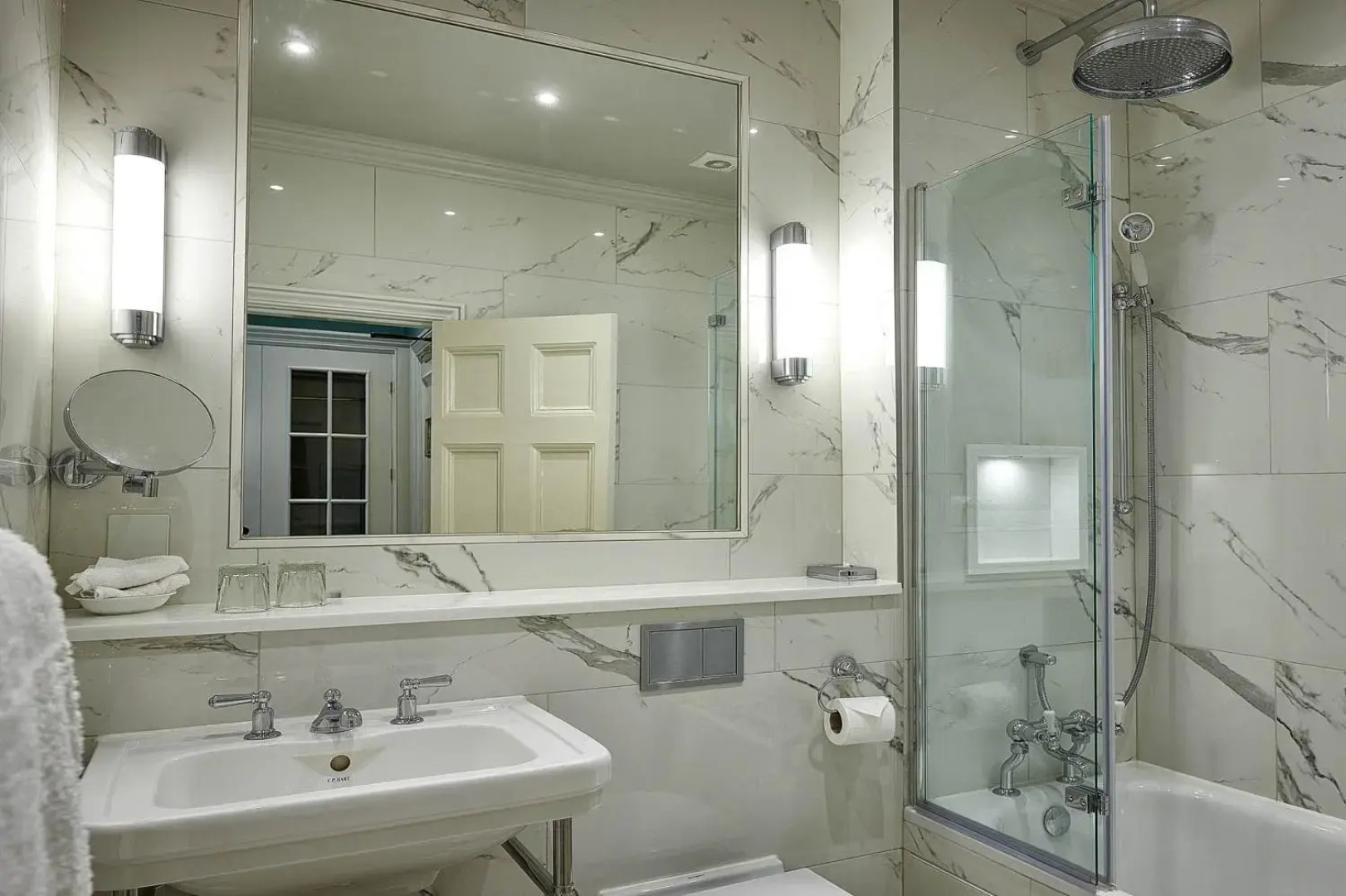 The Devonshire Arms Hotel