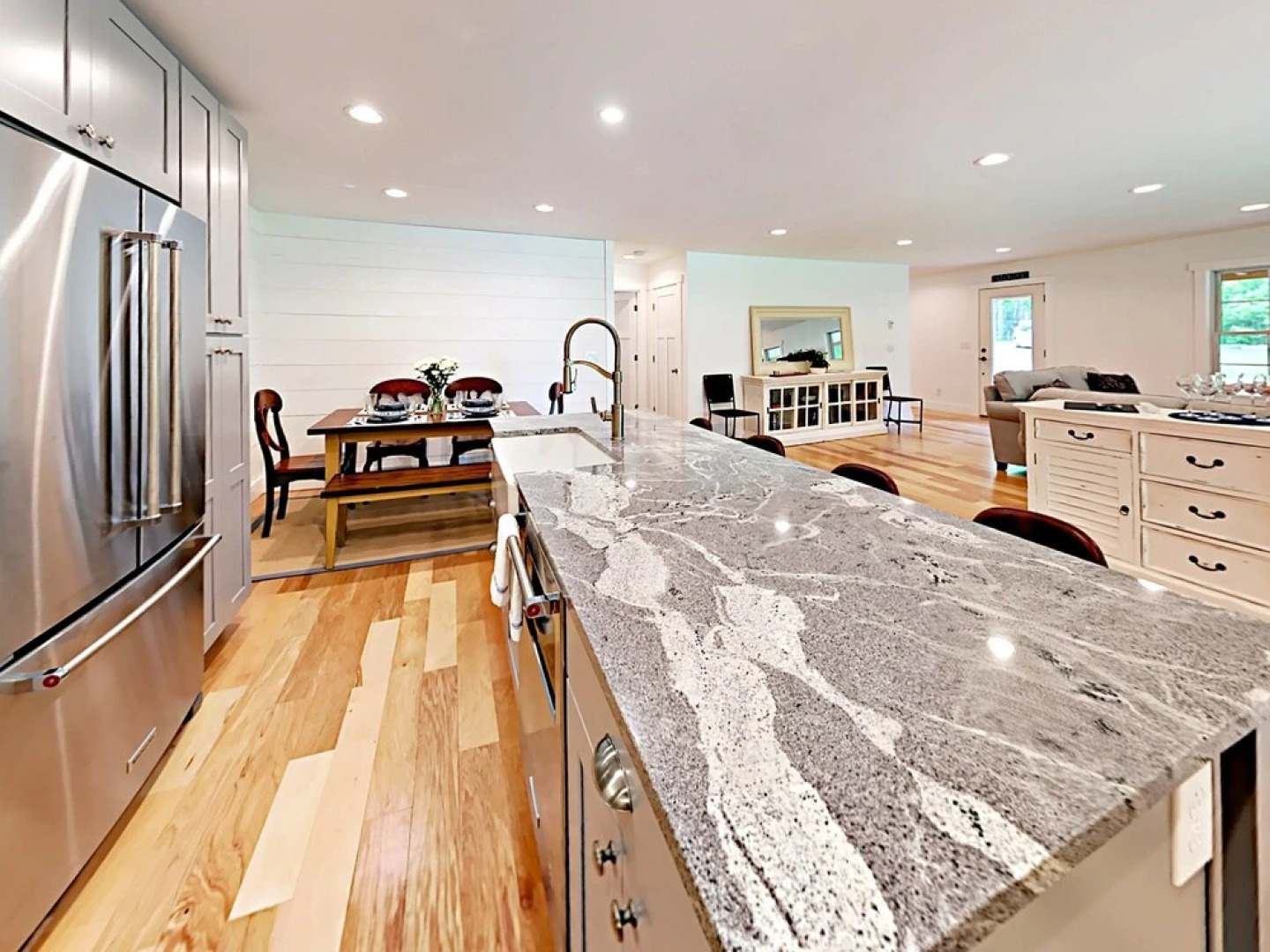 18 Bens Landing Rd Home 5 Bedrooms 2.5 Bathrooms Home