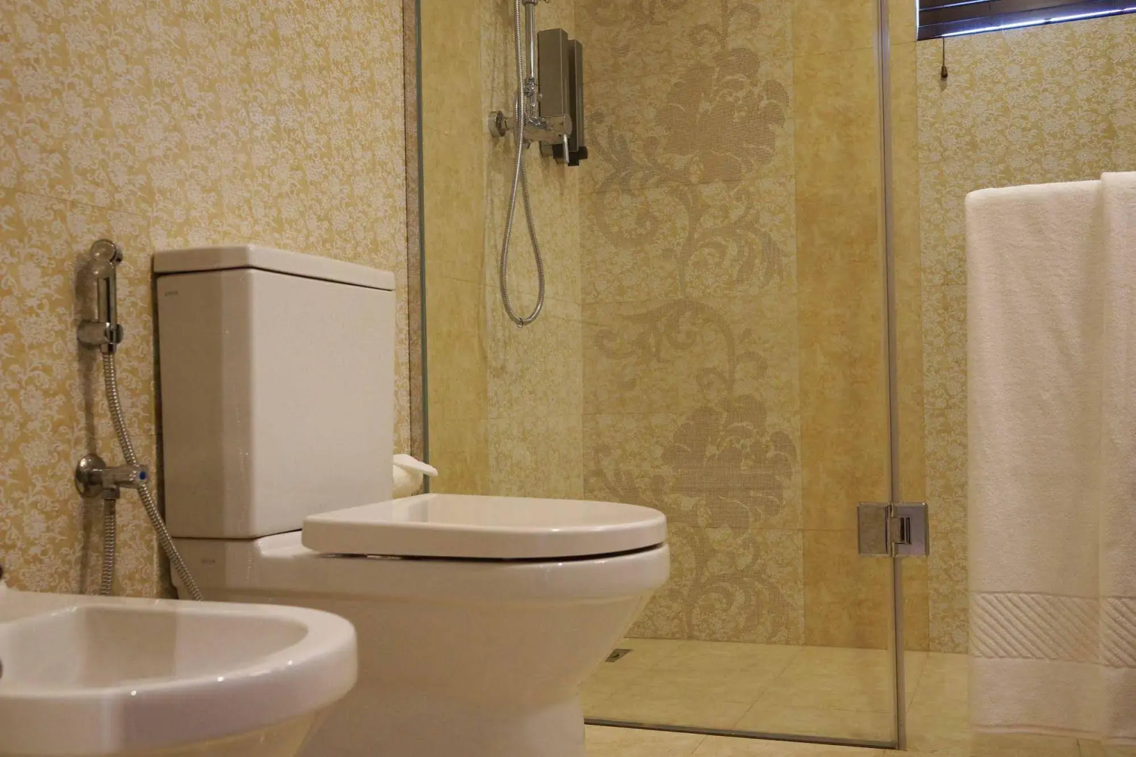 The Penthouse Above Sea