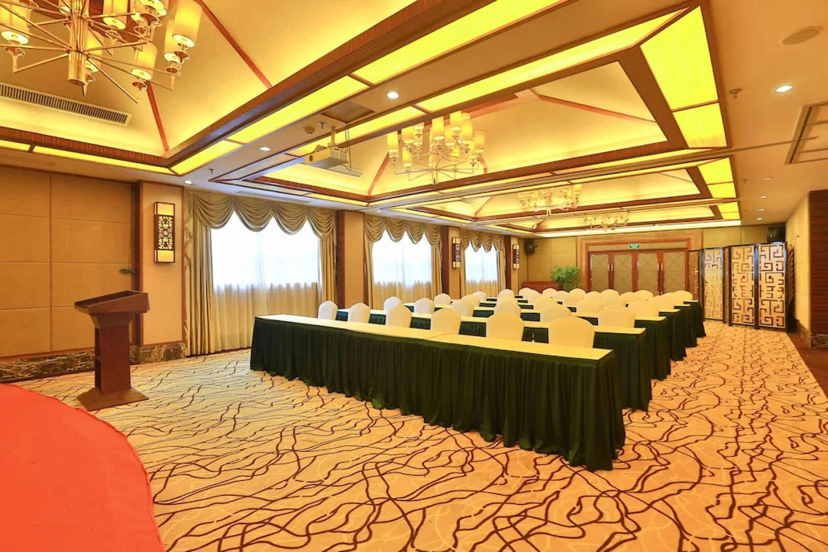 Metropolo Wuyishan Resort