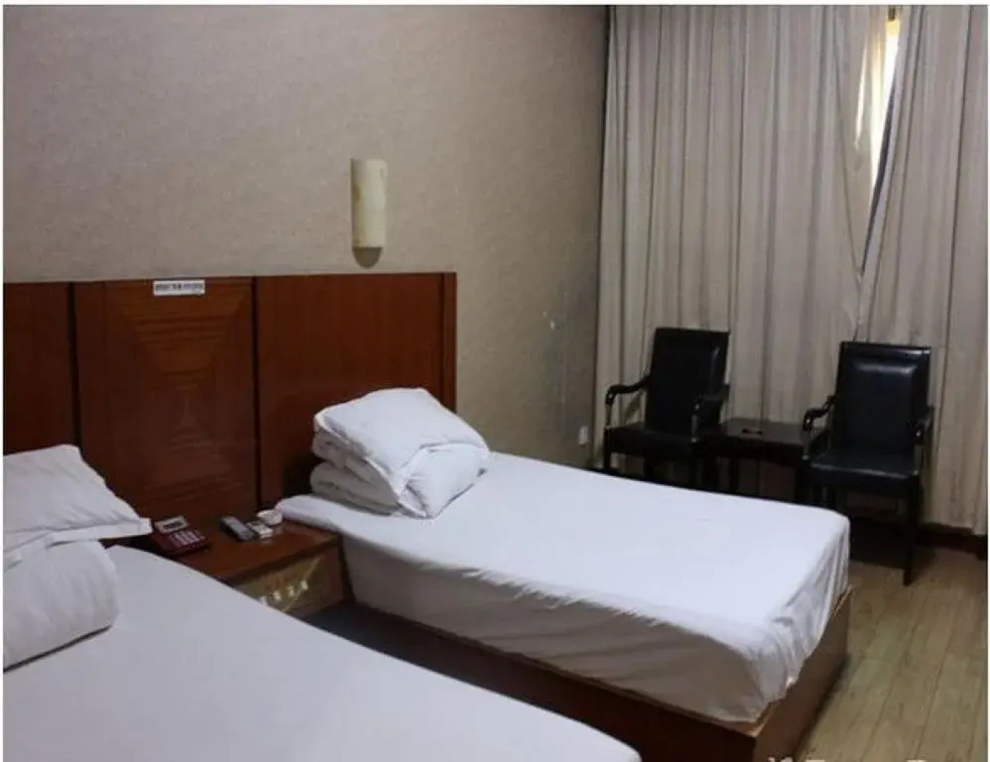 Tongxiang Phoenix Inn