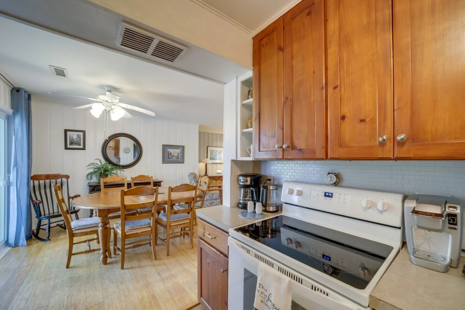 Serene Lake Junaluska Gem: Deck & Mountain Views