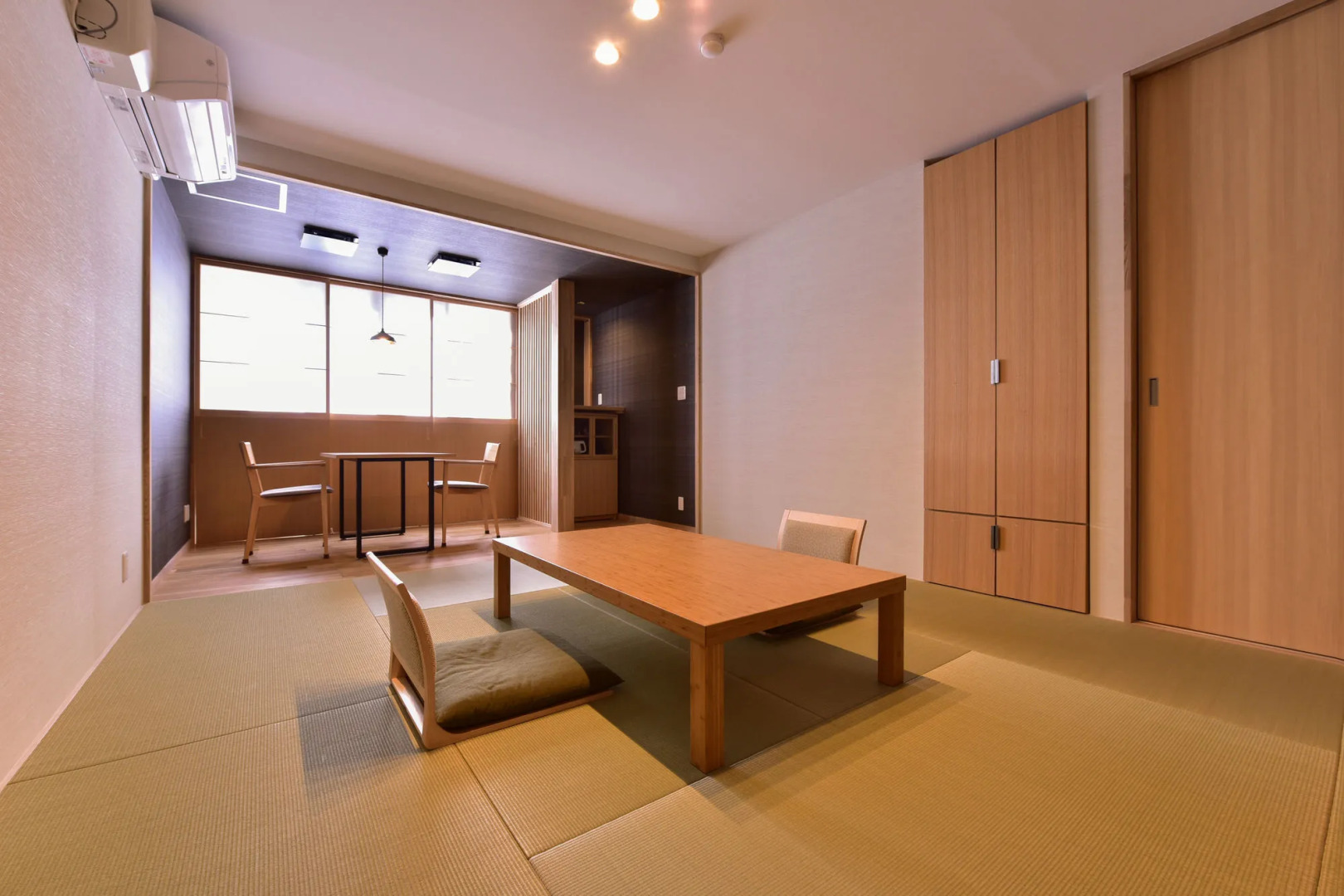 Shima Onsen Hinatamikan